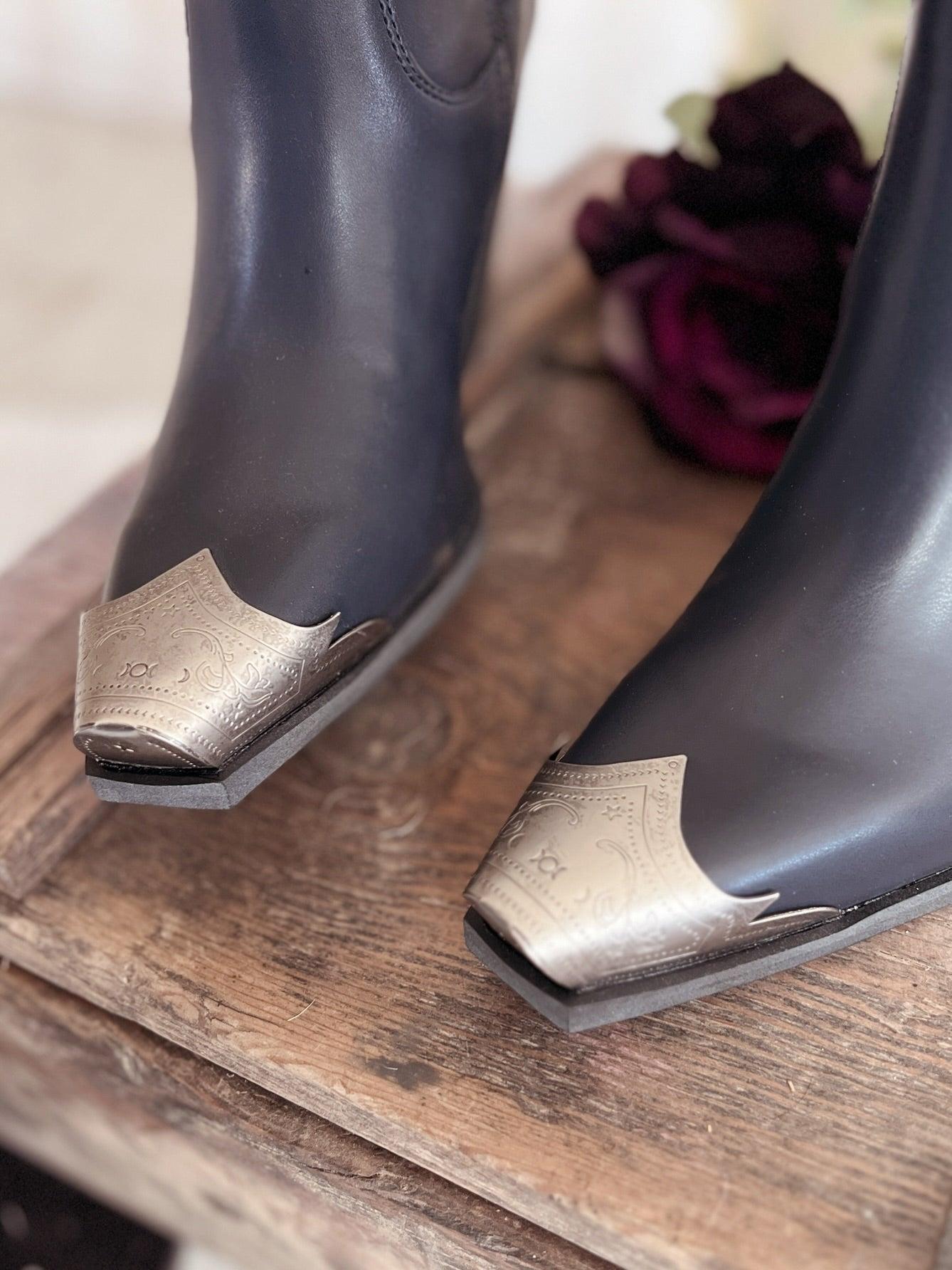 The BB Boots* Product Image