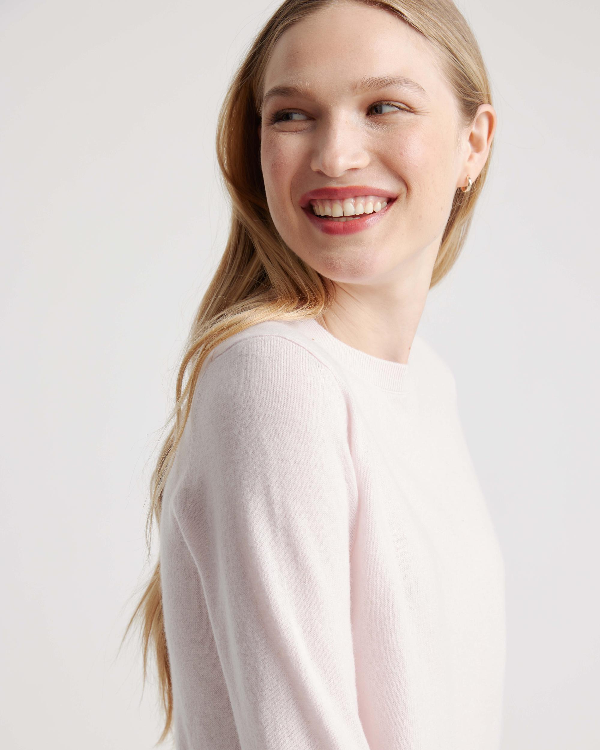 Quince | Women's Mongolian Cashmere Crewneck Sweater Product Image