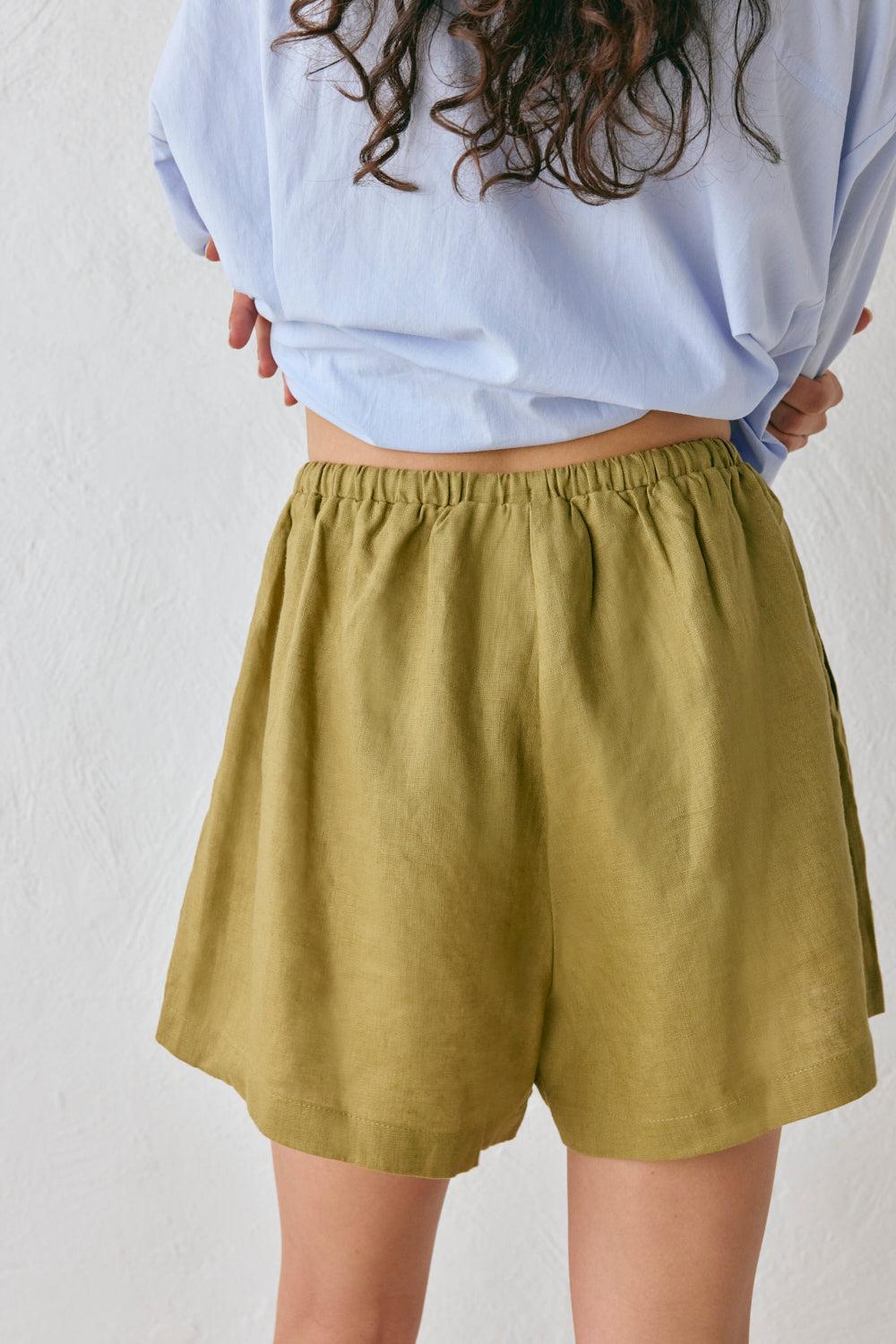Nettie Linen Shorts Olive Product Image