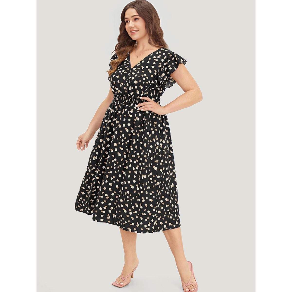 Plus Size Allover Print Pocket Wrap Flutter Cap Sleeve Dress Black Women Office Wrap V-neck Sleeveless Curvy Midi Dress BloomChic 30/6X Product Image