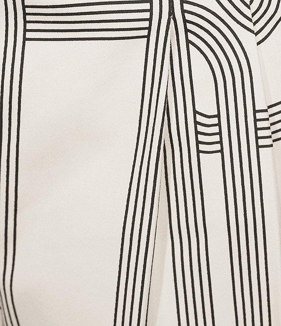 Le' AL.X Knot Print Woven High Rise Coin Pocket Pleated Trouser Coordinating Shorts Product Image