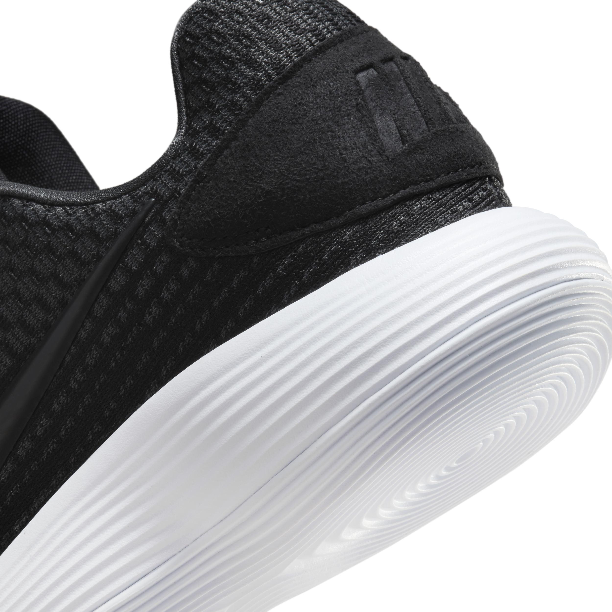 Nike Hyperdunk 2017 Low Basketball Shoes Product Image