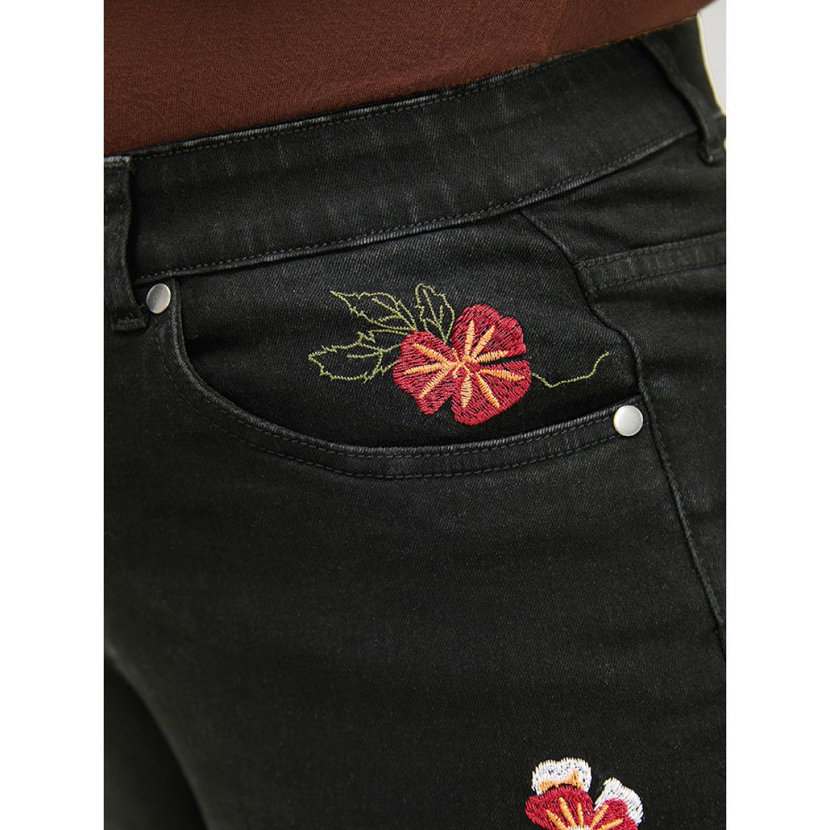 Plus Size Very Stretchy High Rise Black Wash Floral Embroidered Jeans Women Black Casual Plain Embroidered High stretch Pocket Jeans BloomChic 18/2X Product Image