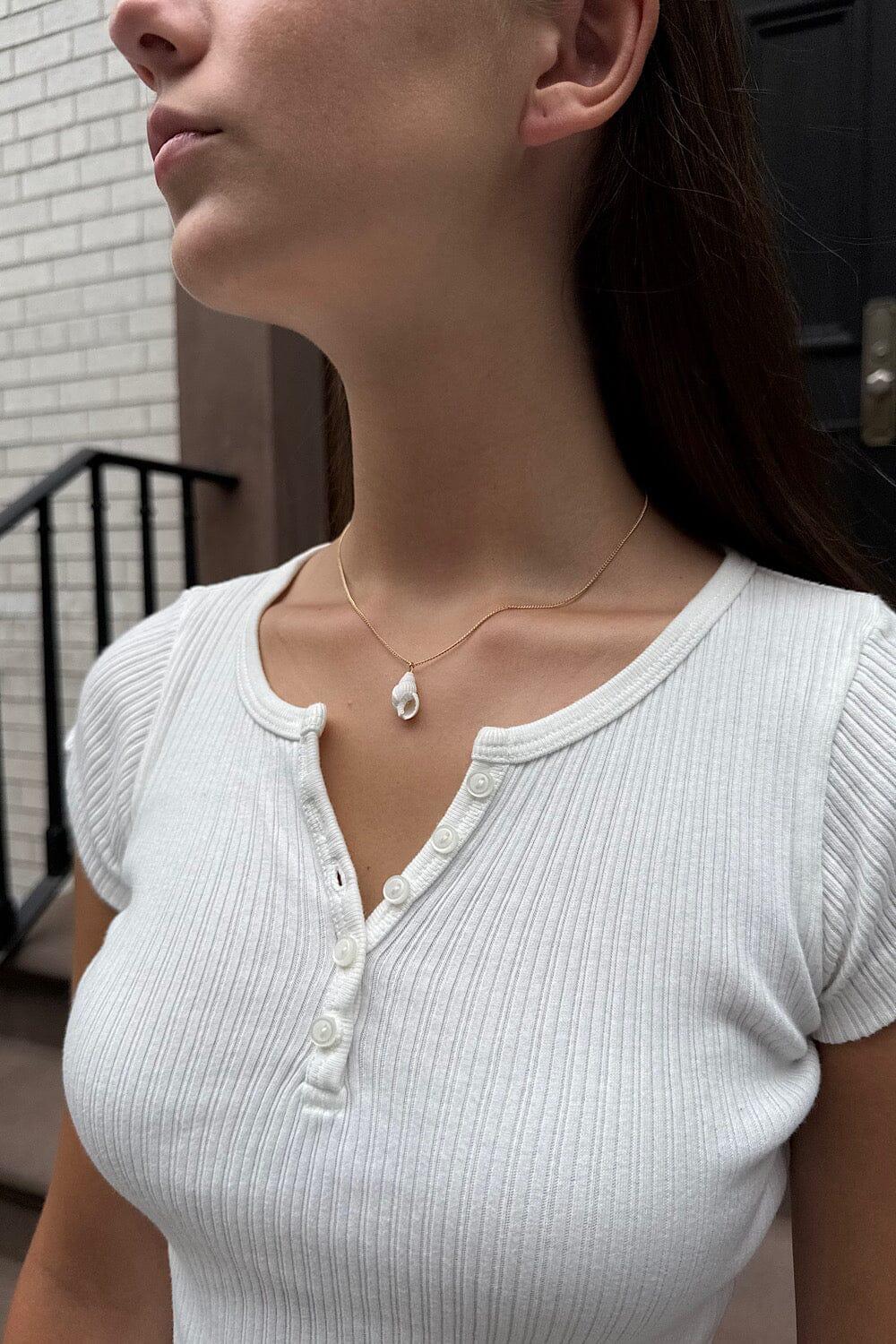 Shell Necklace Product Image
