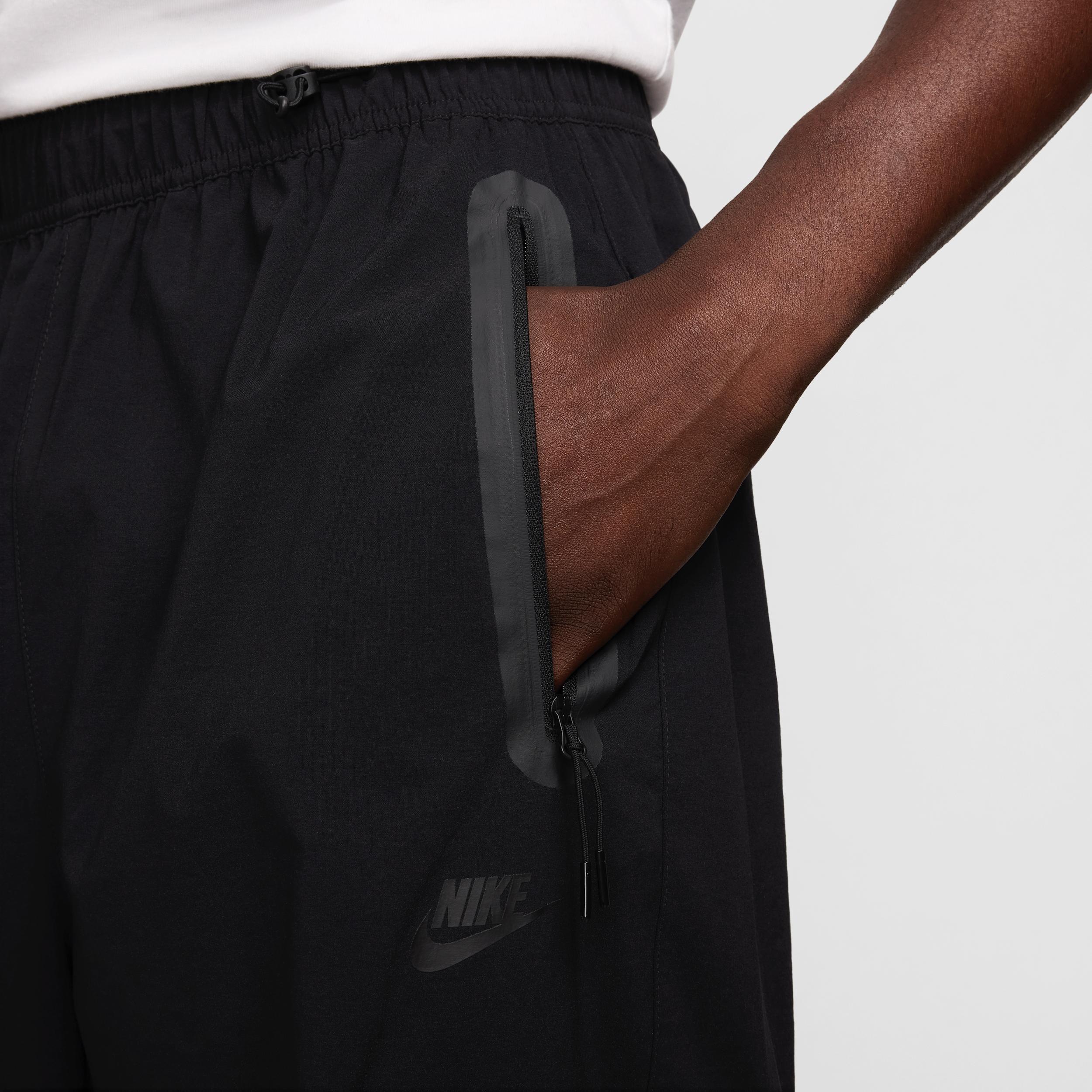 Nike Men's Tech Woven Oversized Pants Product Image