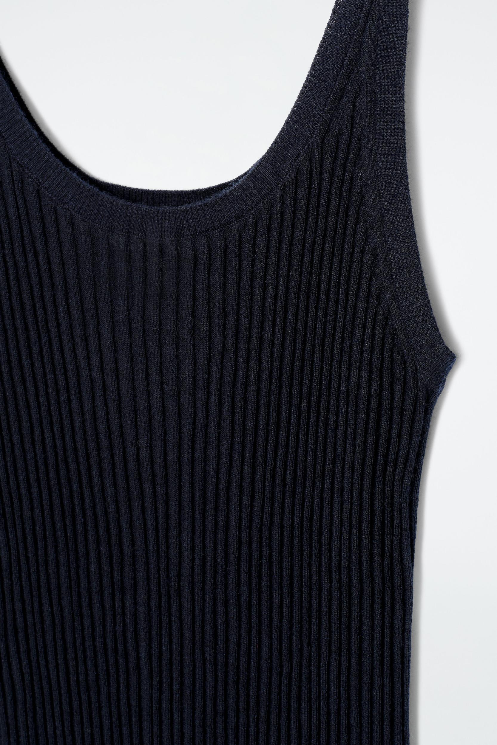 RIBBED CASHMERE-SILK TANK TOP Product Image