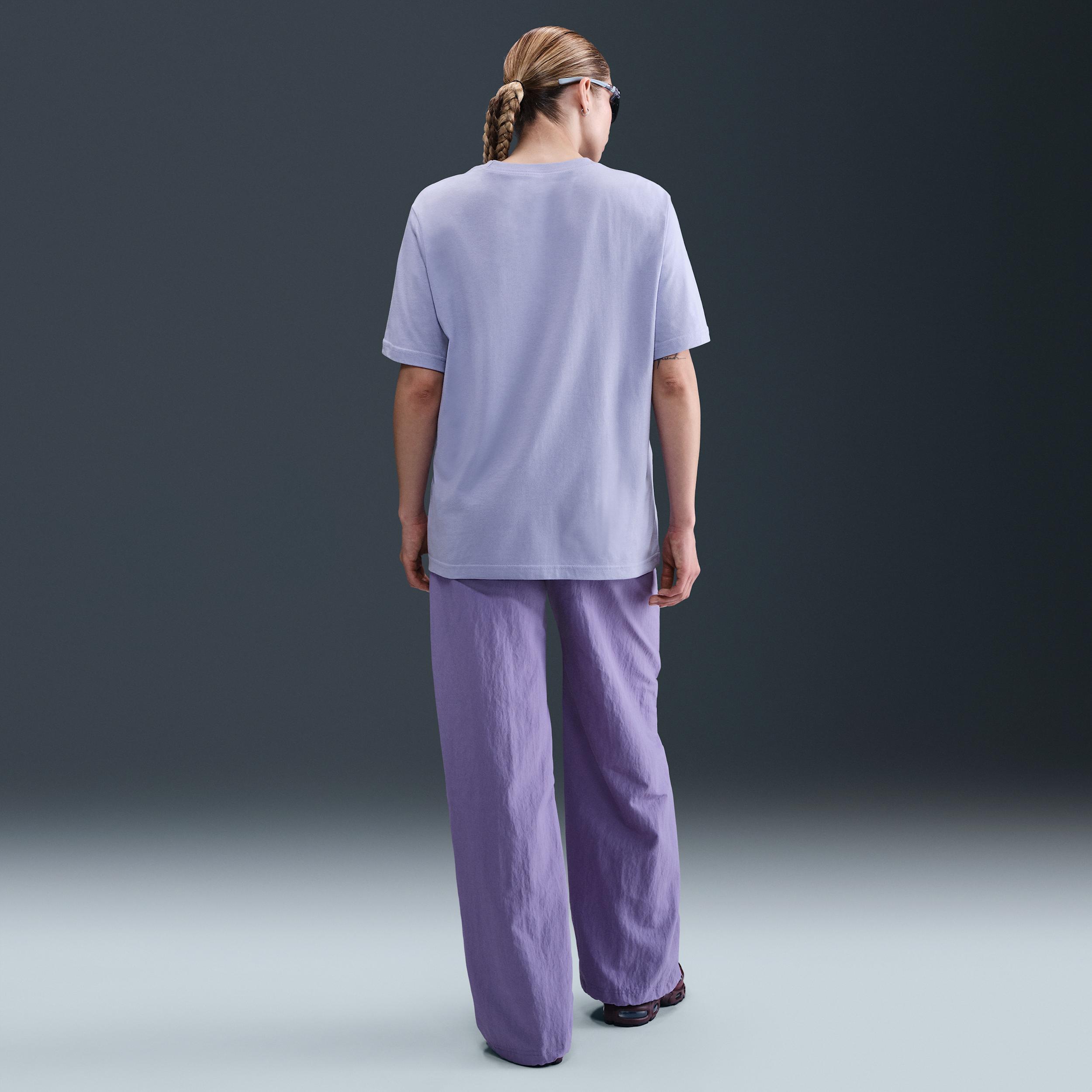 Womens Nike Sportswear Essential Graphic T-Shirt | IB8925-051 Product Image