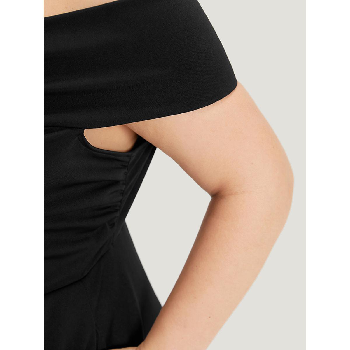 Plus Size Solid Pocket Floral Detail Ruched Off Shoulder Dress Black Women Glamour Gathered One-shoulder neck Sleeveless Curvy Midi Dress BloomChic 14-16/1X Product Image