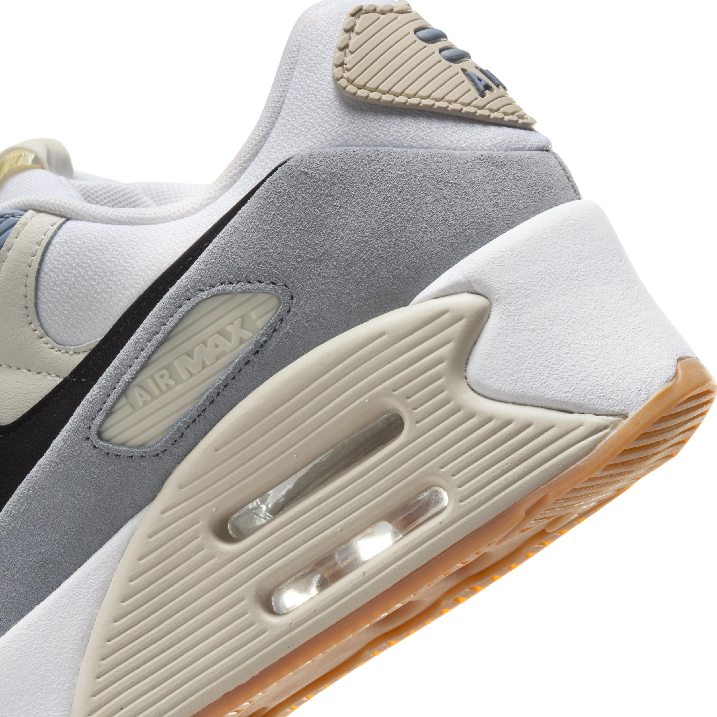Womens Nike Air Max 90 LV8 Casual Shoes Product Image