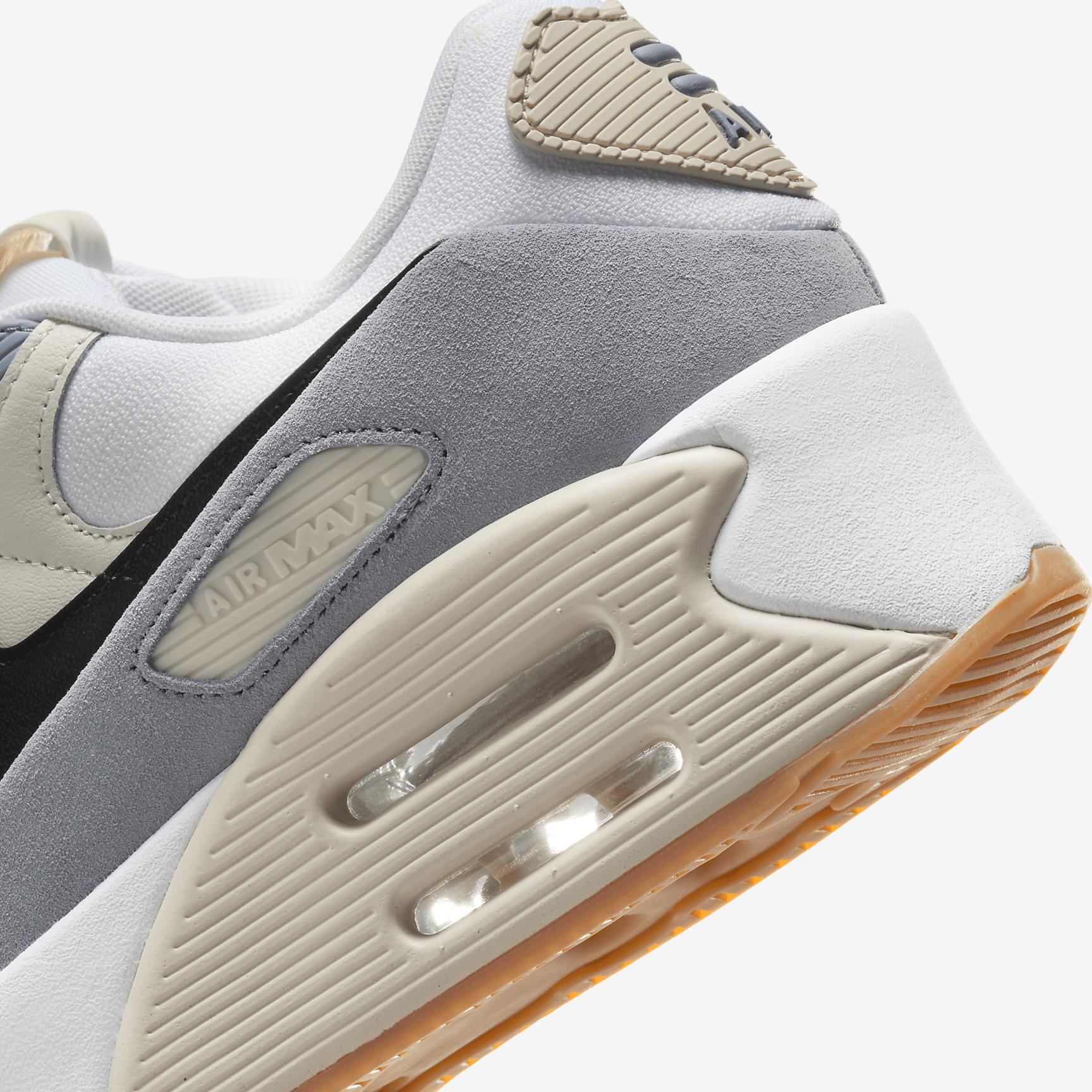 Womens Nike Air Max 90 LV8 Casual Shoes Product Image