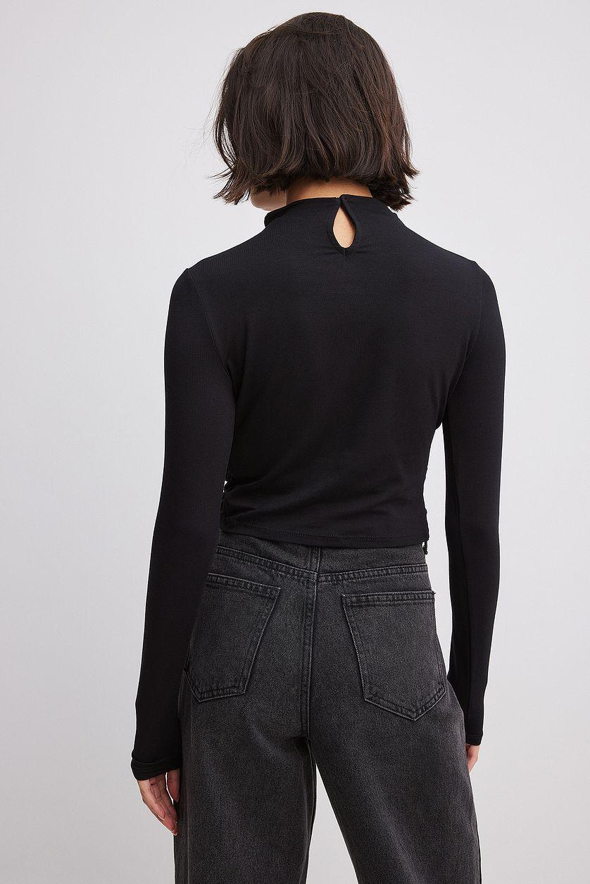 Cropped Pleated Top Black Product Image