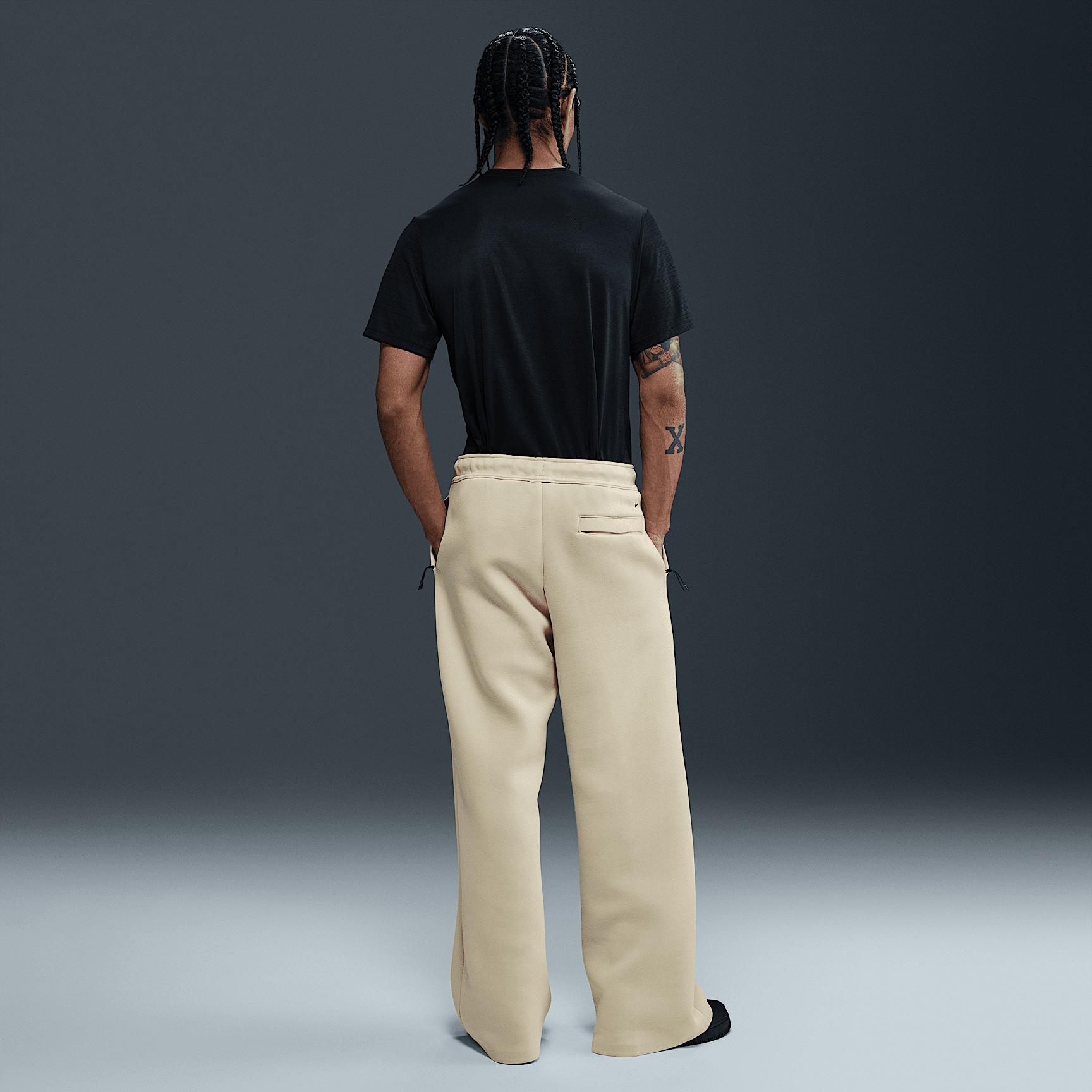 Nike Men's Tech Wide-Leg Fleece Pants Product Image