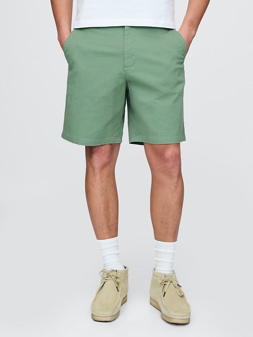 8" Modern Shorts Product Image