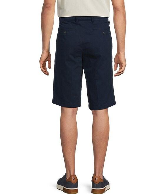 Roundtree & Yorke The Cloud Washed Classic Fit Flat Front 13#double; Chino Shorts Product Image