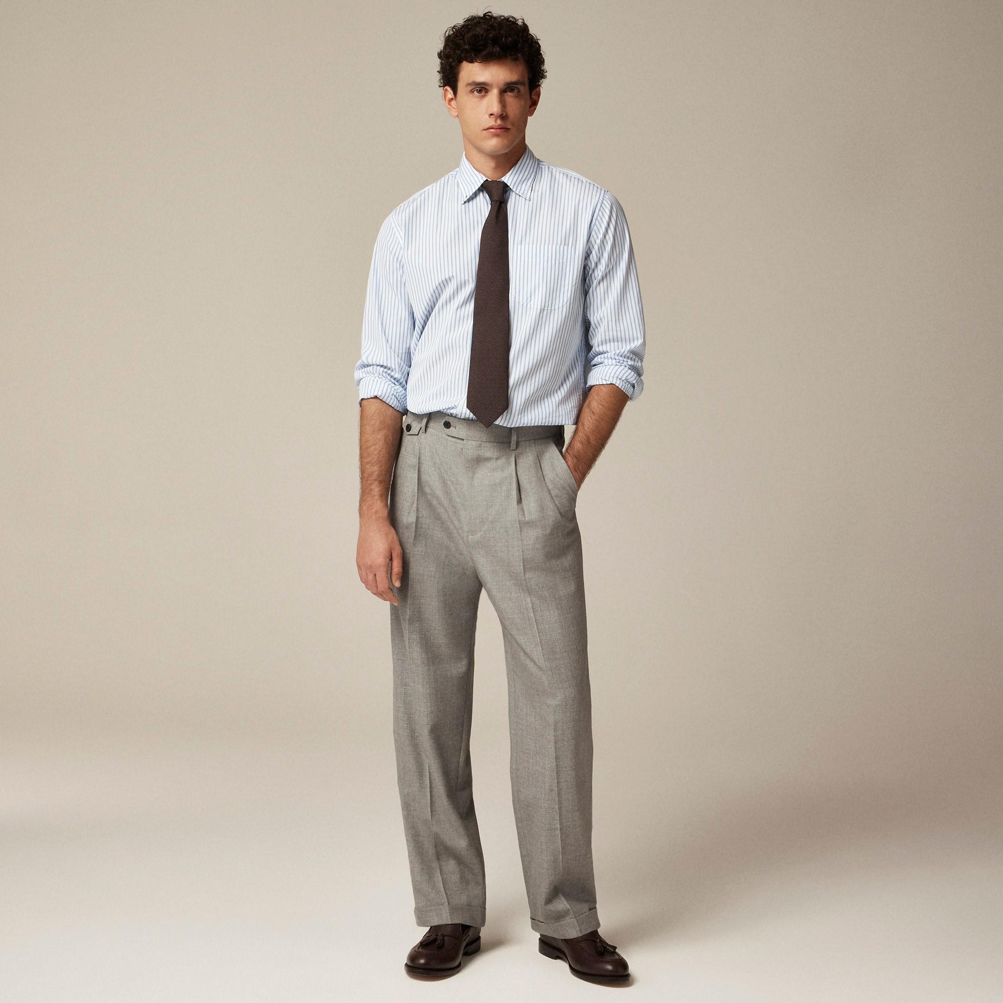 Relaxed-fit double-pleated trouser in Italian tropical wool Product Image