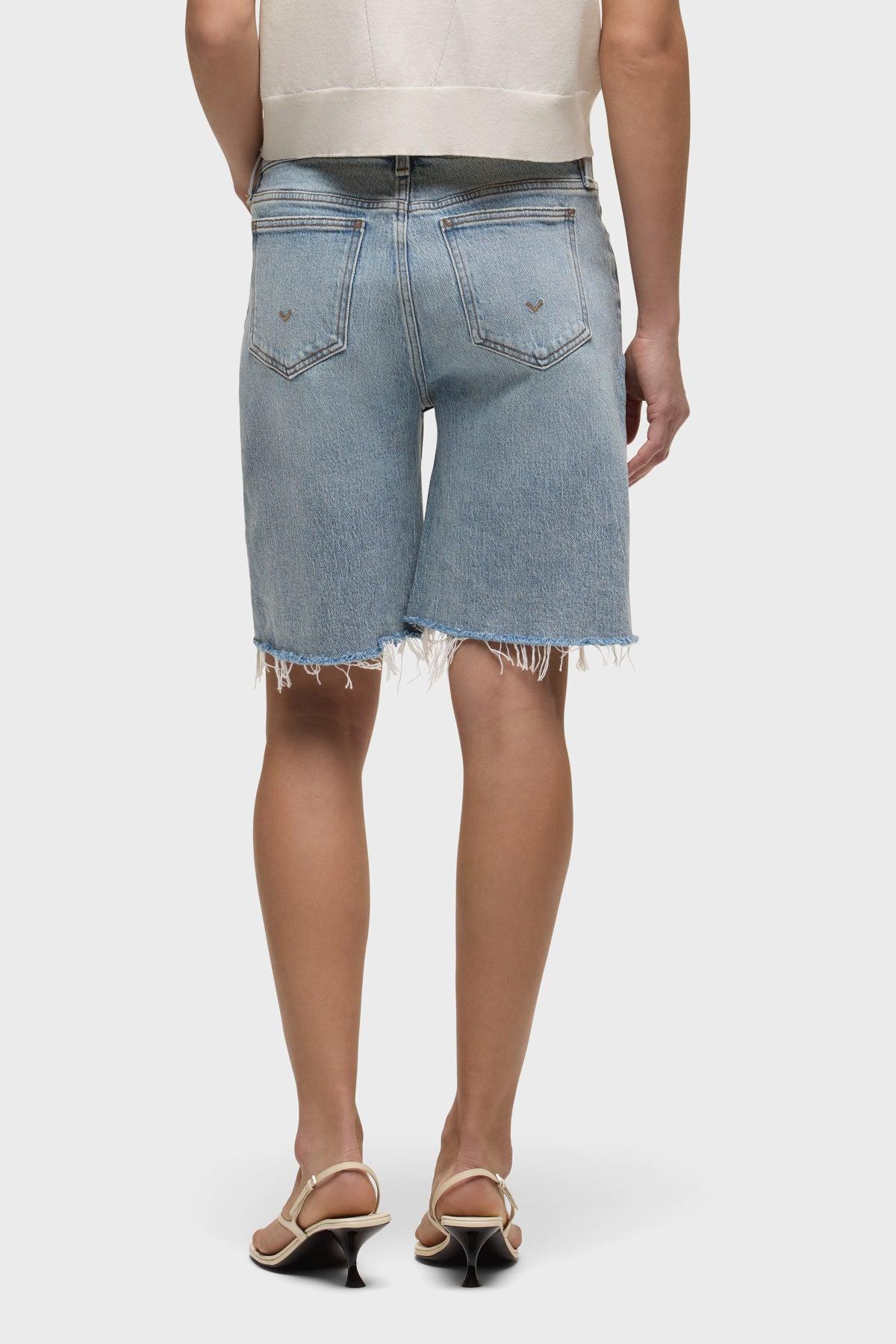 London Low-Rise Long Short Female Product Image