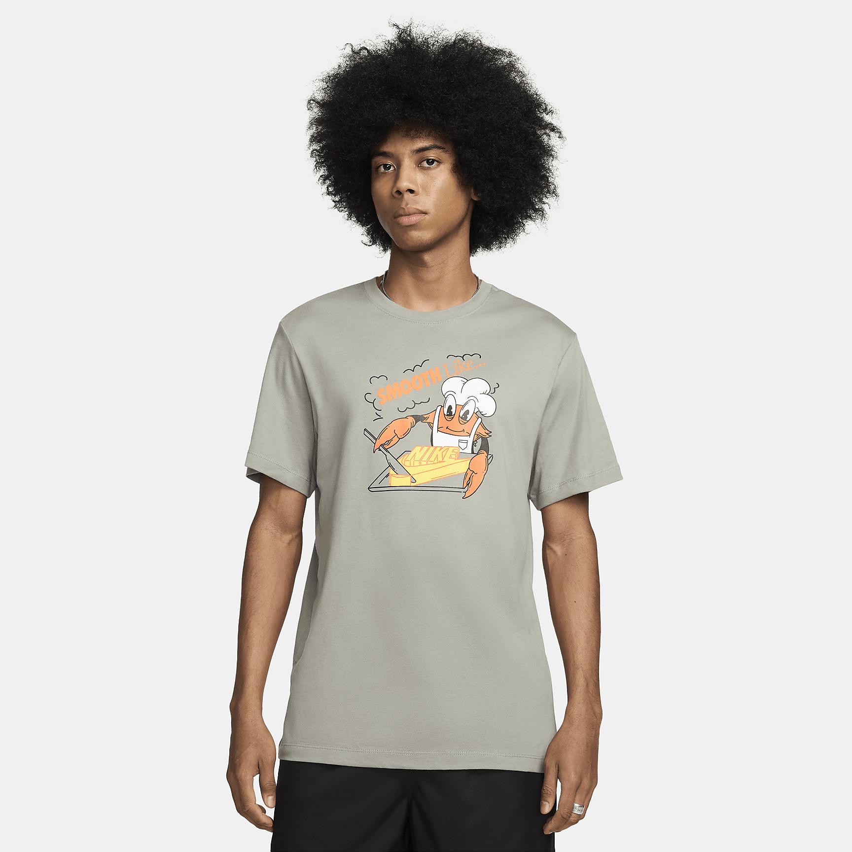 Men's Nike Sportswear T-Shirt Product Image