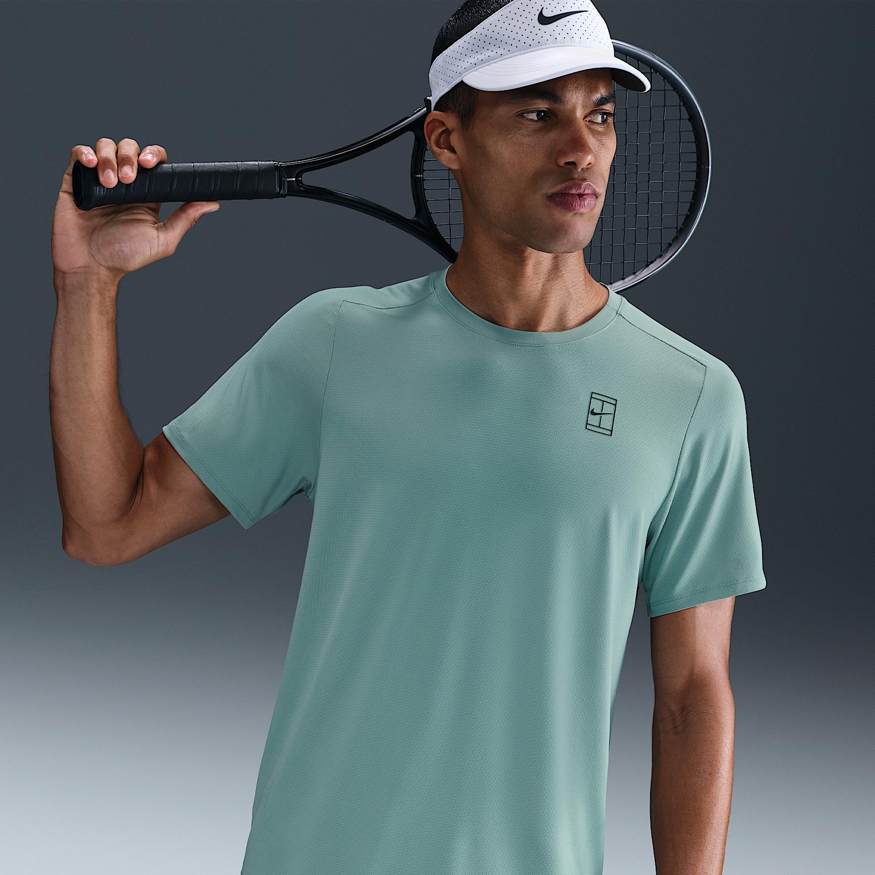 NikeCourt Advantage Men's Dri-FIT Tennis Top Product Image