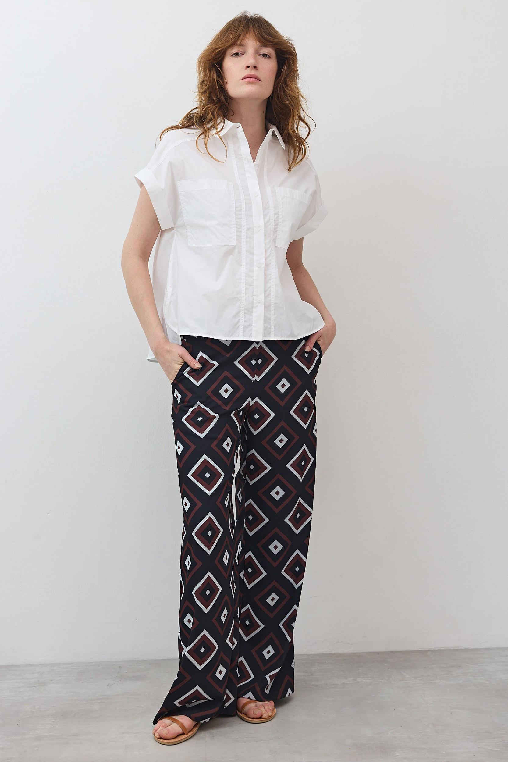 Short Sleeve Poplin Button Down Blouse Product Image