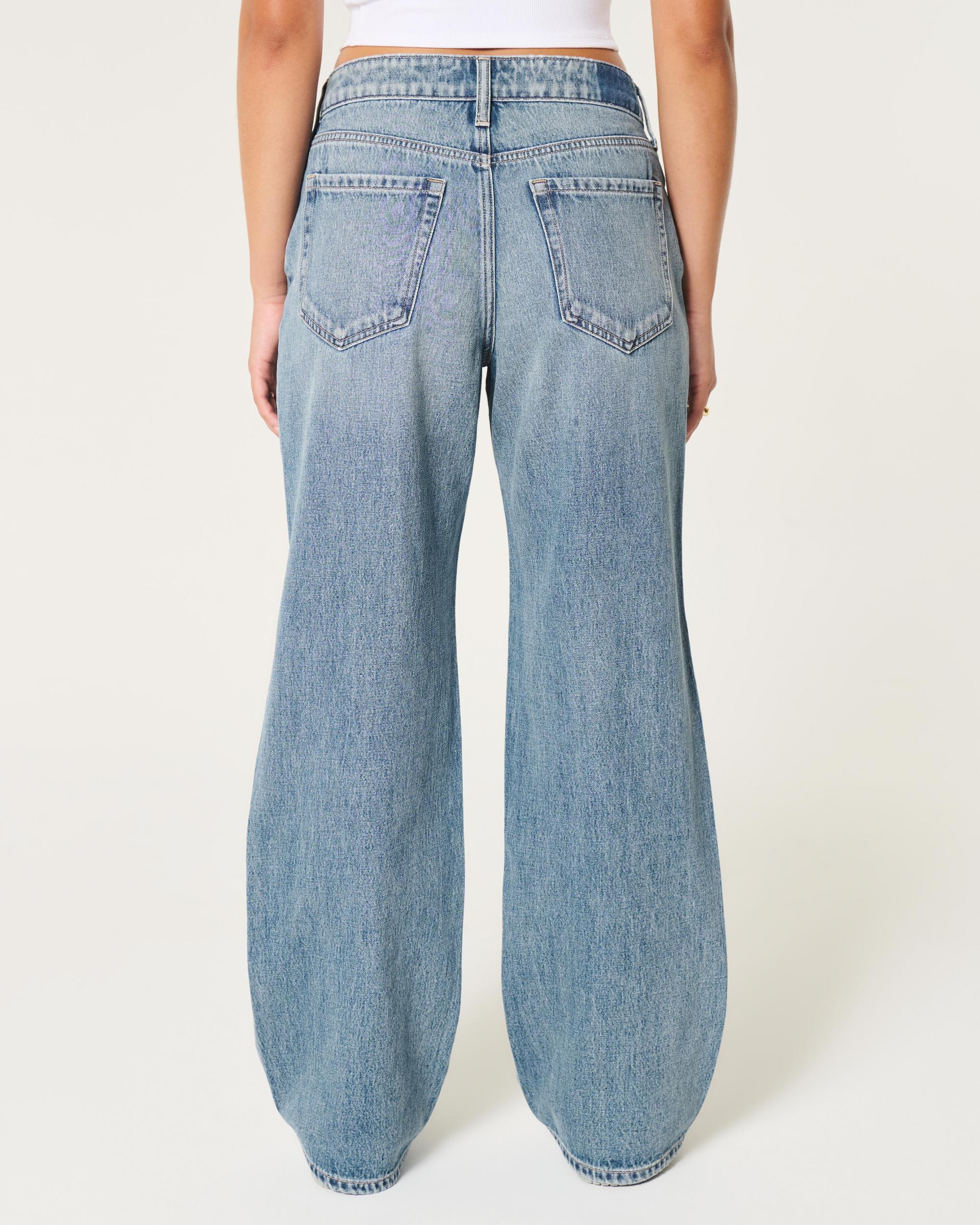 Curvy Mid-Rise Medium Wash Baggy Jeans Product Image