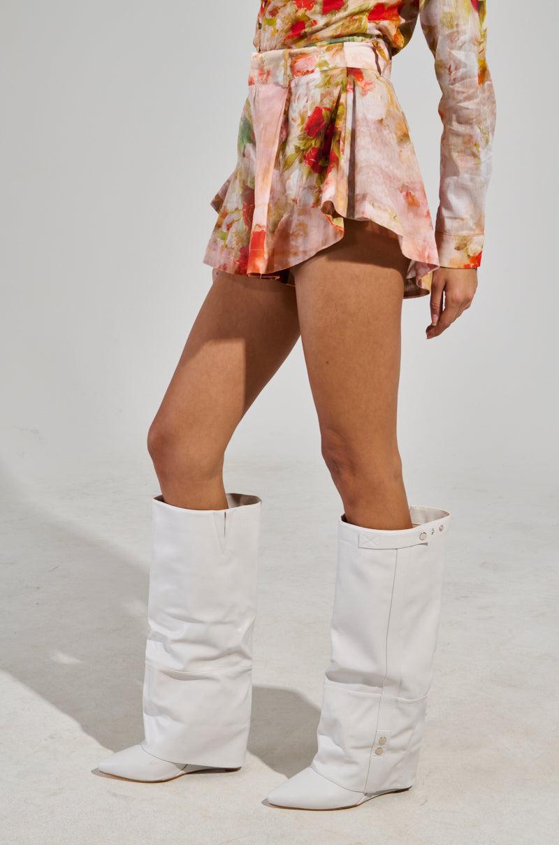 CONCEITED AF FLORAL FASHION SHORT Product Image