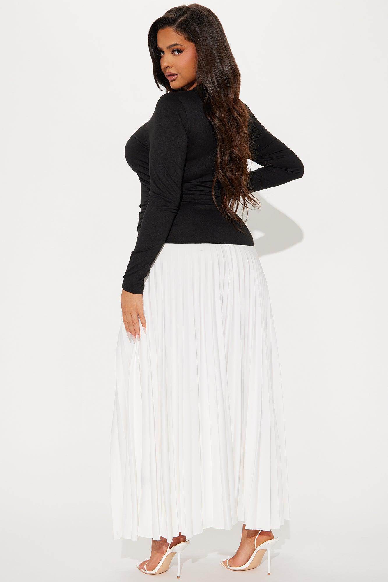 Melanie  Drop Waist Maxi Dress - Black/White Product Image