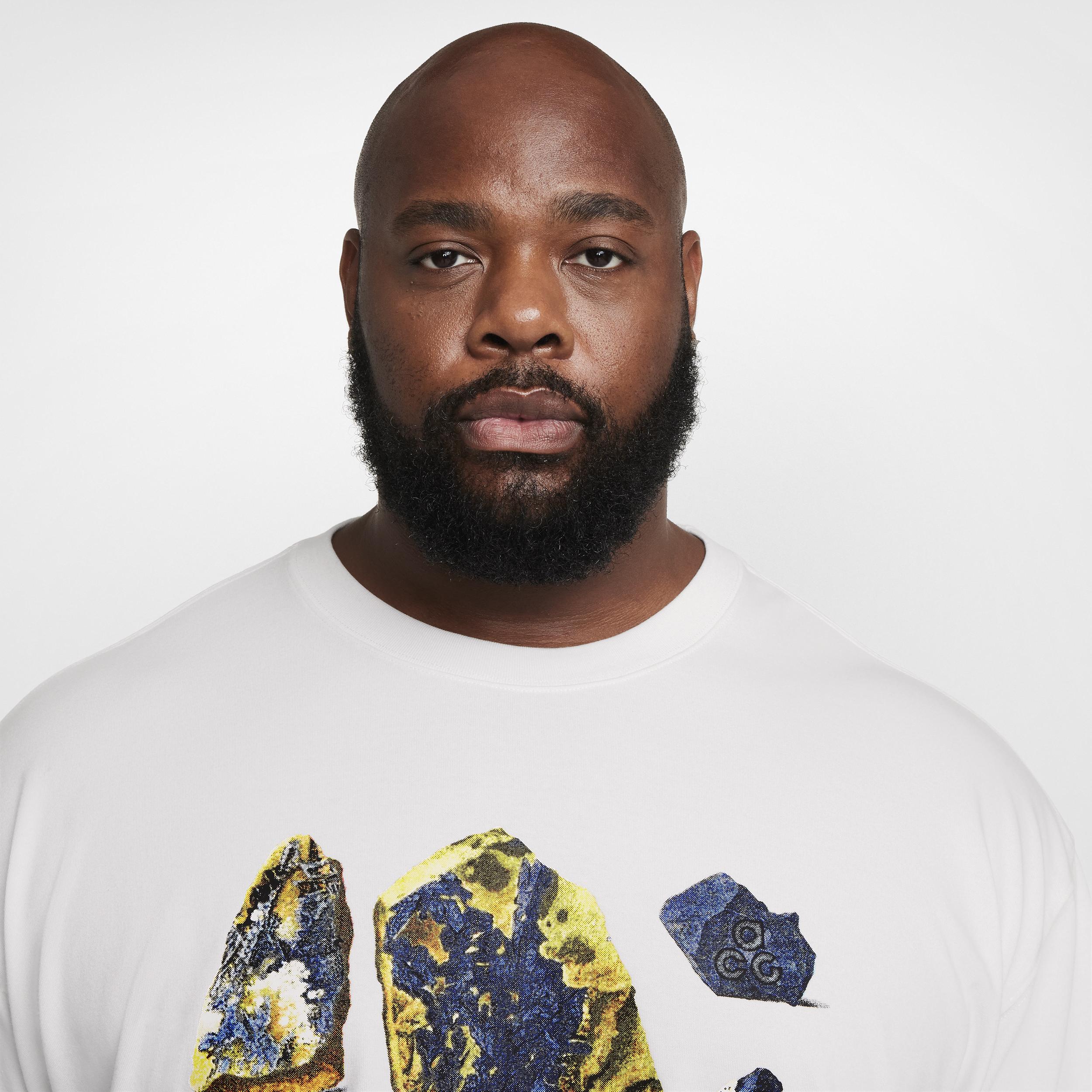 Mens Nike ACG Long-Sleeved T-Shirt | FZ6700-121 Product Image