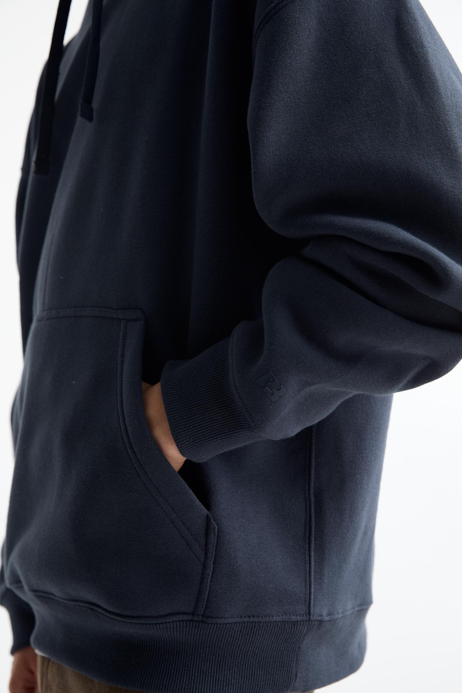 Basic hooded sweatshirt Product Image