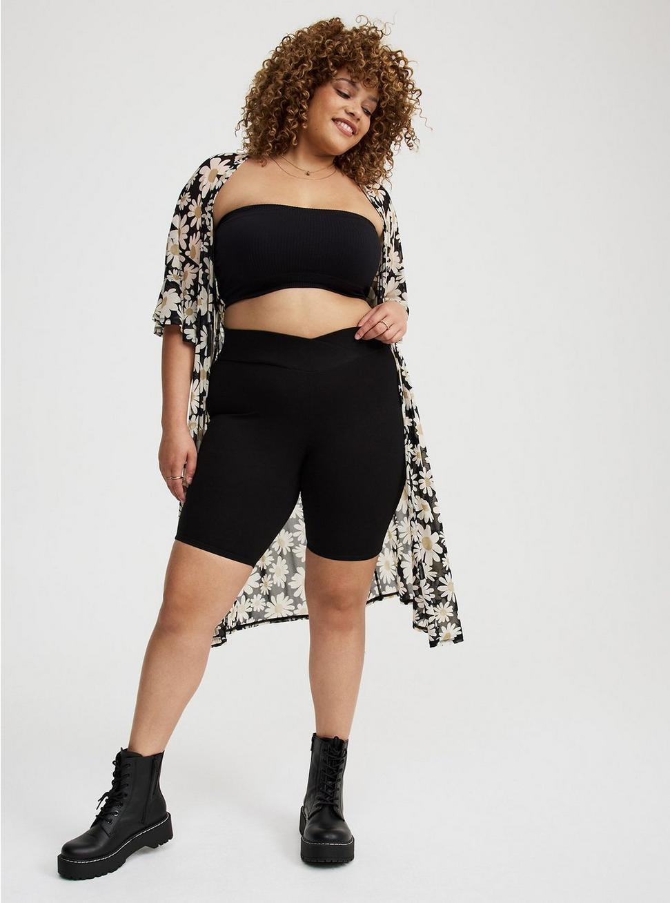 9'' Crossover Waist Bike Short Product Image