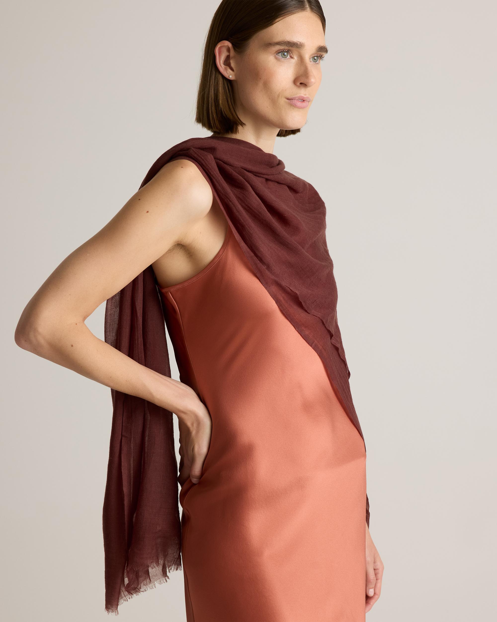 Quince | Women's Featherweight Cashmere Wrap Product Image