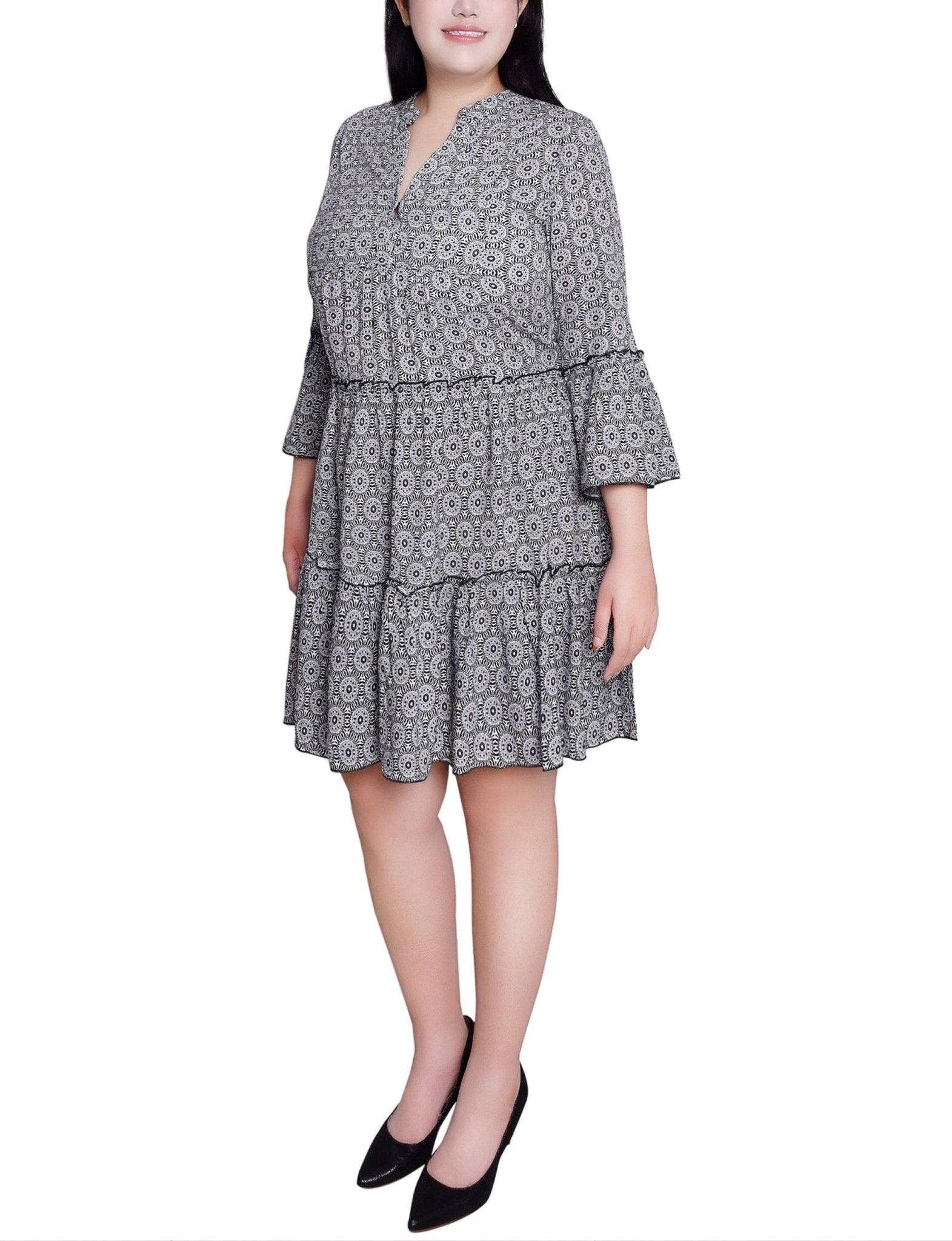 Black White Geo 3/4 Sleeve Tiered Dress - Plus Product Image