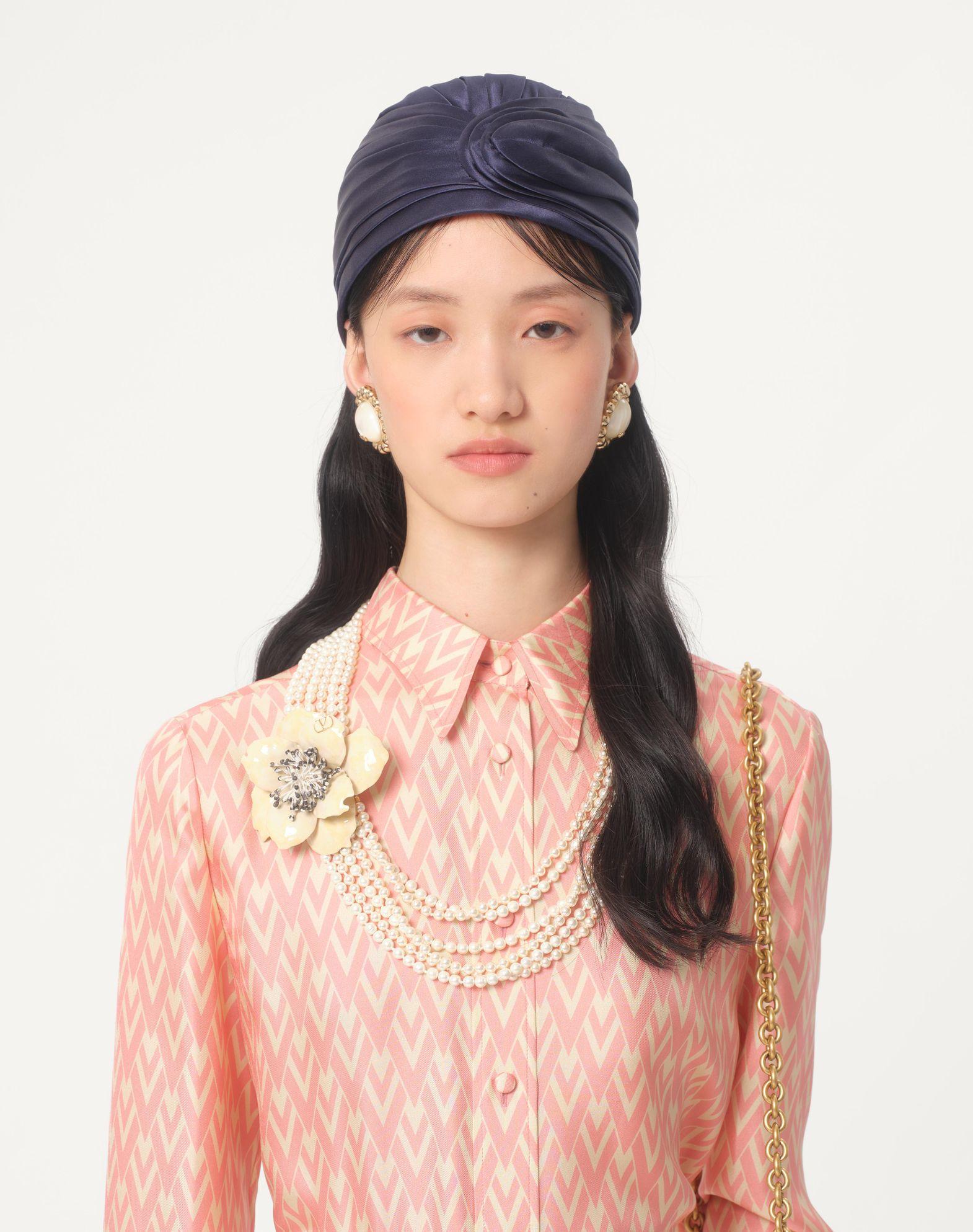 Toute La V Twill Shirt  Product Image