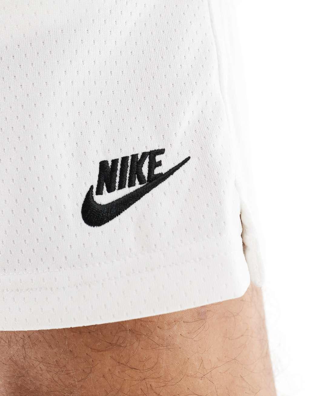 Nike Club mesh shorts in white Product Image