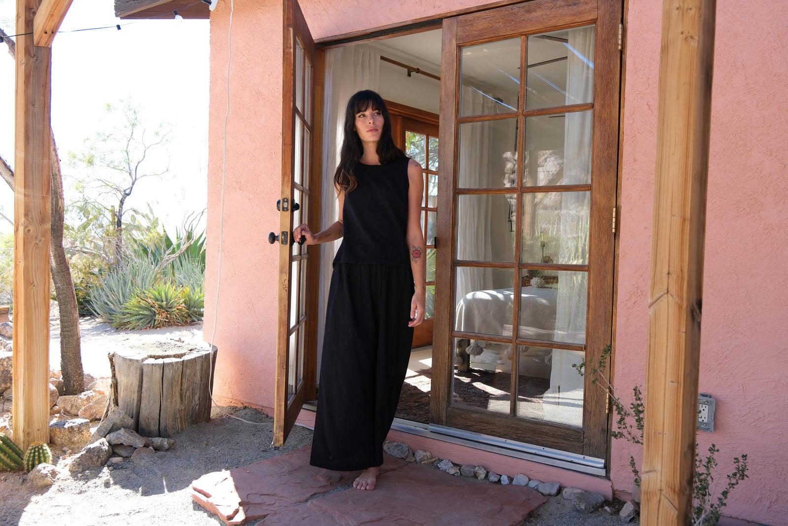 Easy black lounge set-Top Product Image