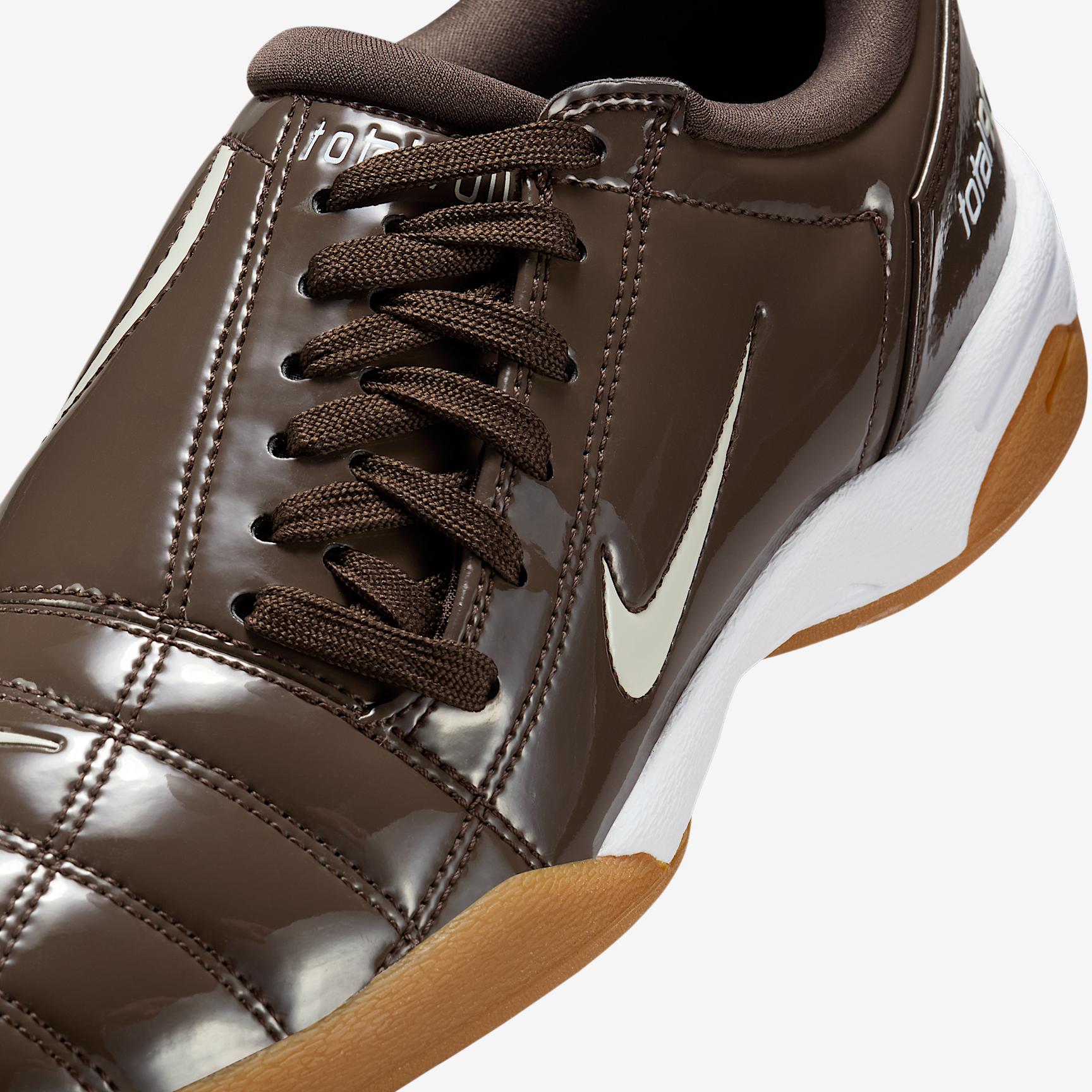 Nike Total 90 Women's Shoes Product Image