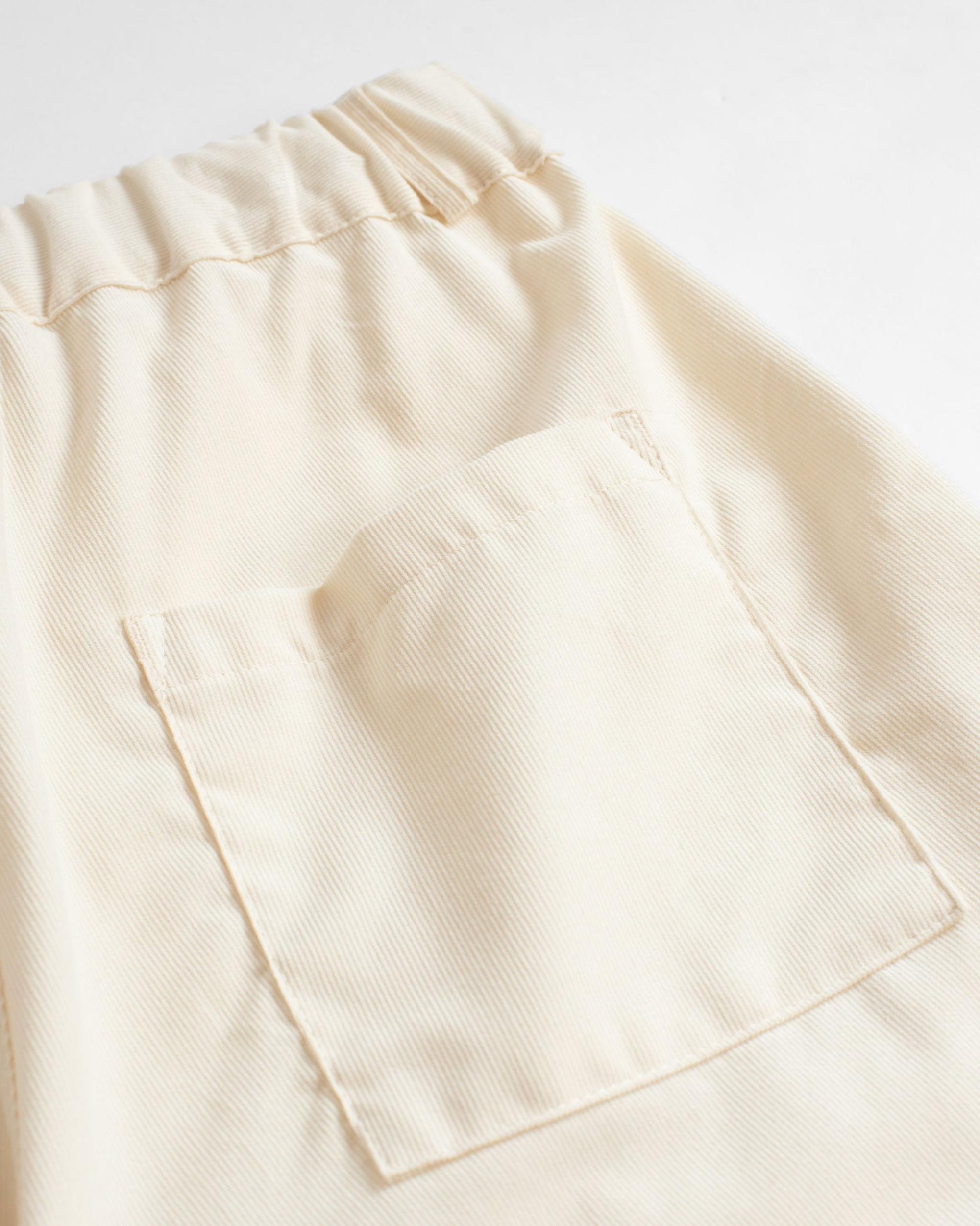 Milk Corduroy Leisure Short Product Image