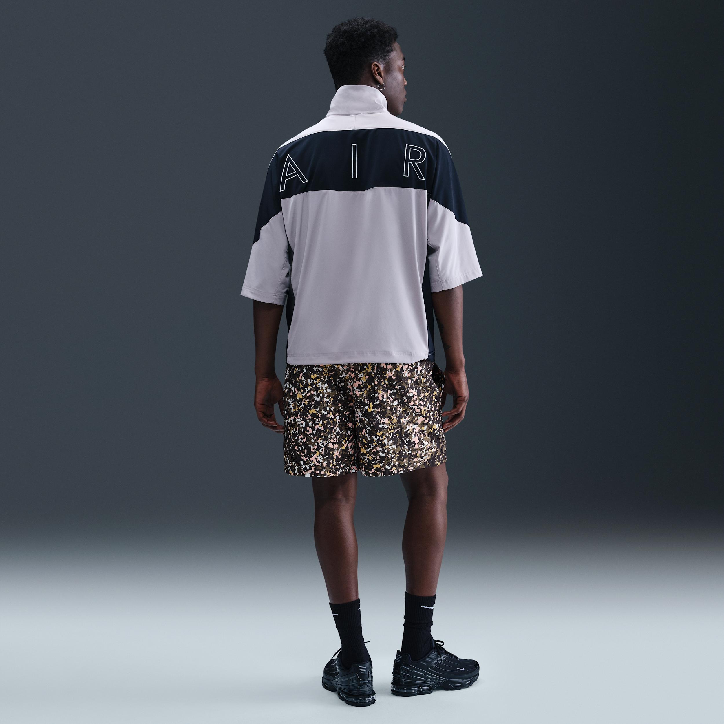 Mens Nike Sportswear Club Woven Shorts | IF8502-222 Product Image