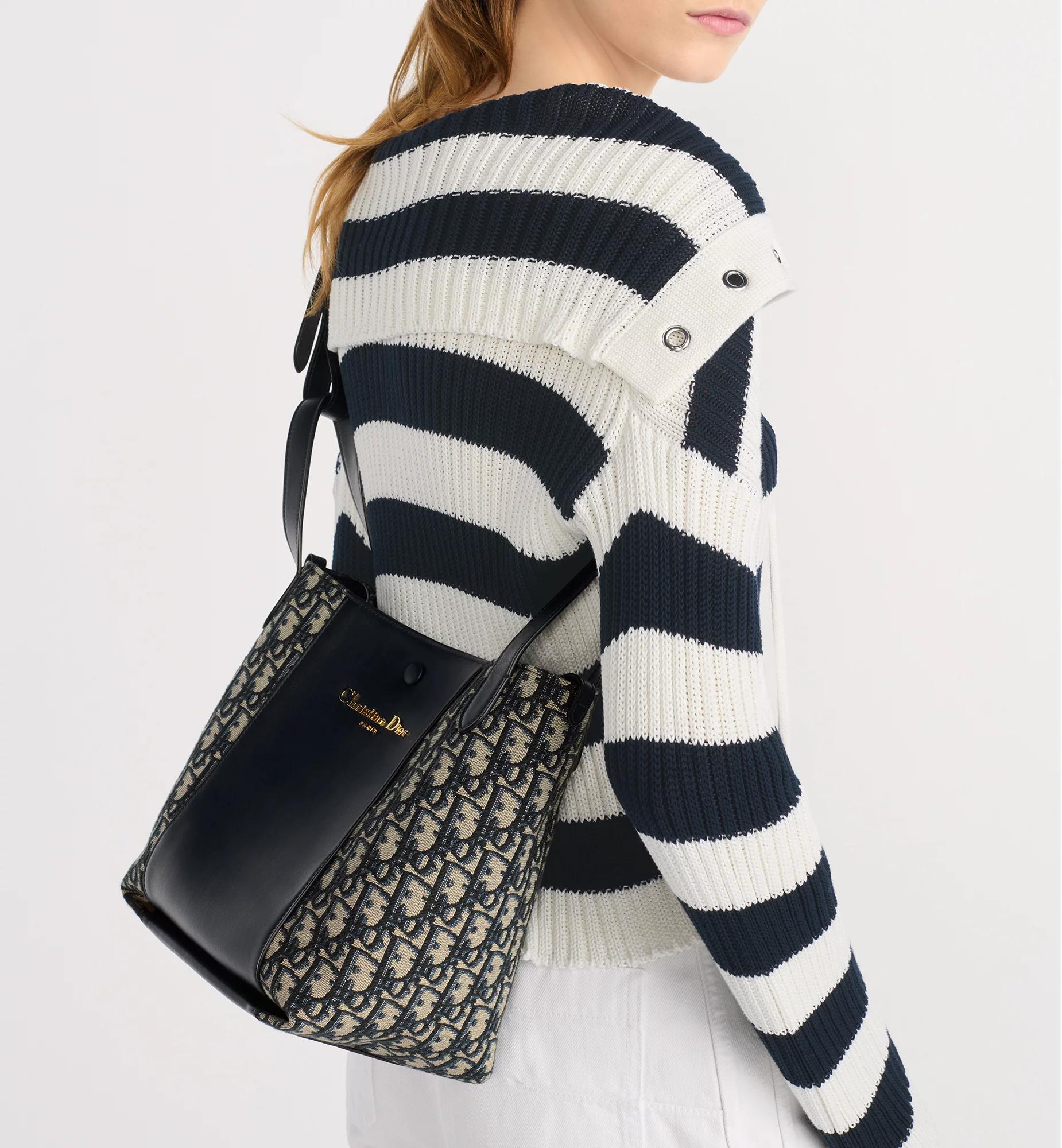 Medium Signature Bucket Bag Product Image