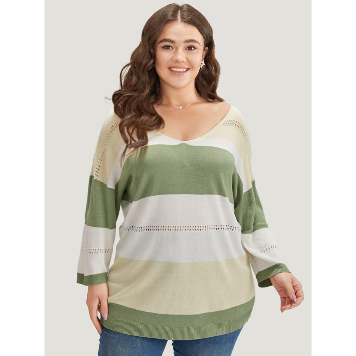 Plus Size Supersoft Essentials Colorblock Eyelet Batwing Sleeve Pullover Multicolor Women Casual Loose Long Sleeve V-neck Dailywear Pullovers BloomChic 28/5X Product Image