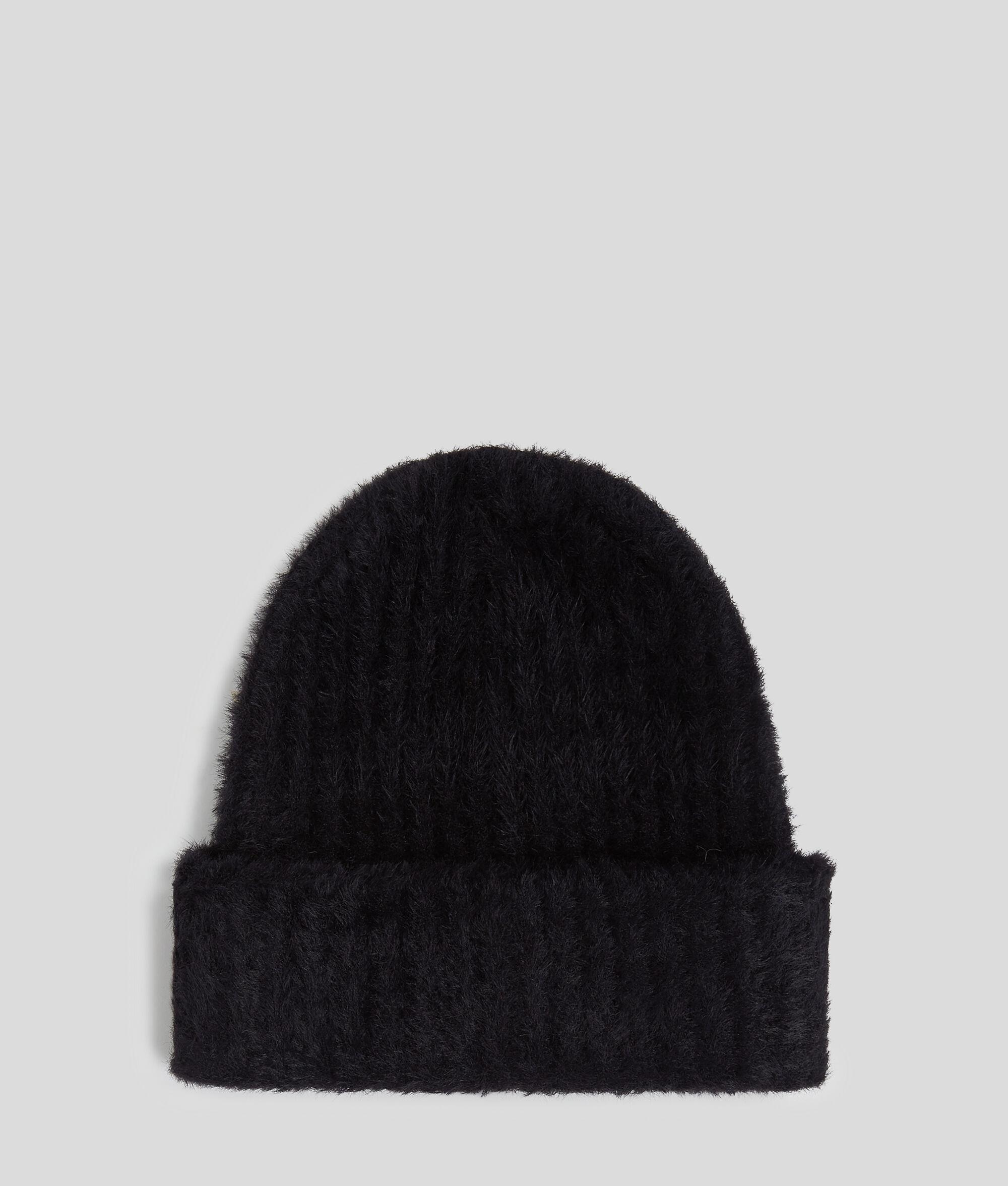 FLUFFY BEANIE Product Image