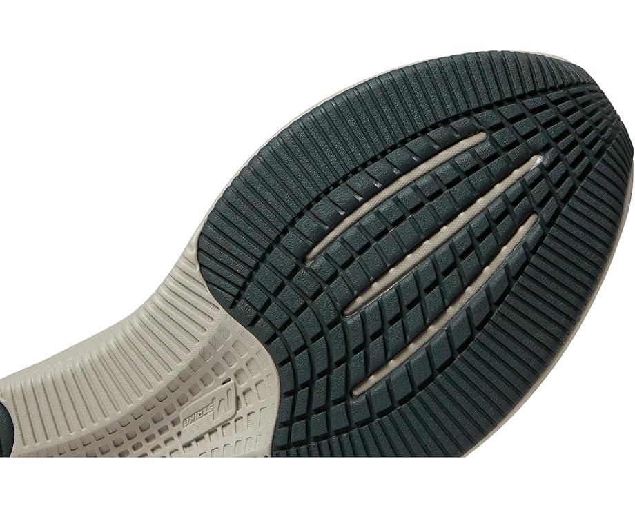 D&apos;Lux Walker Orford Hands Free Slip-Ins Product Image