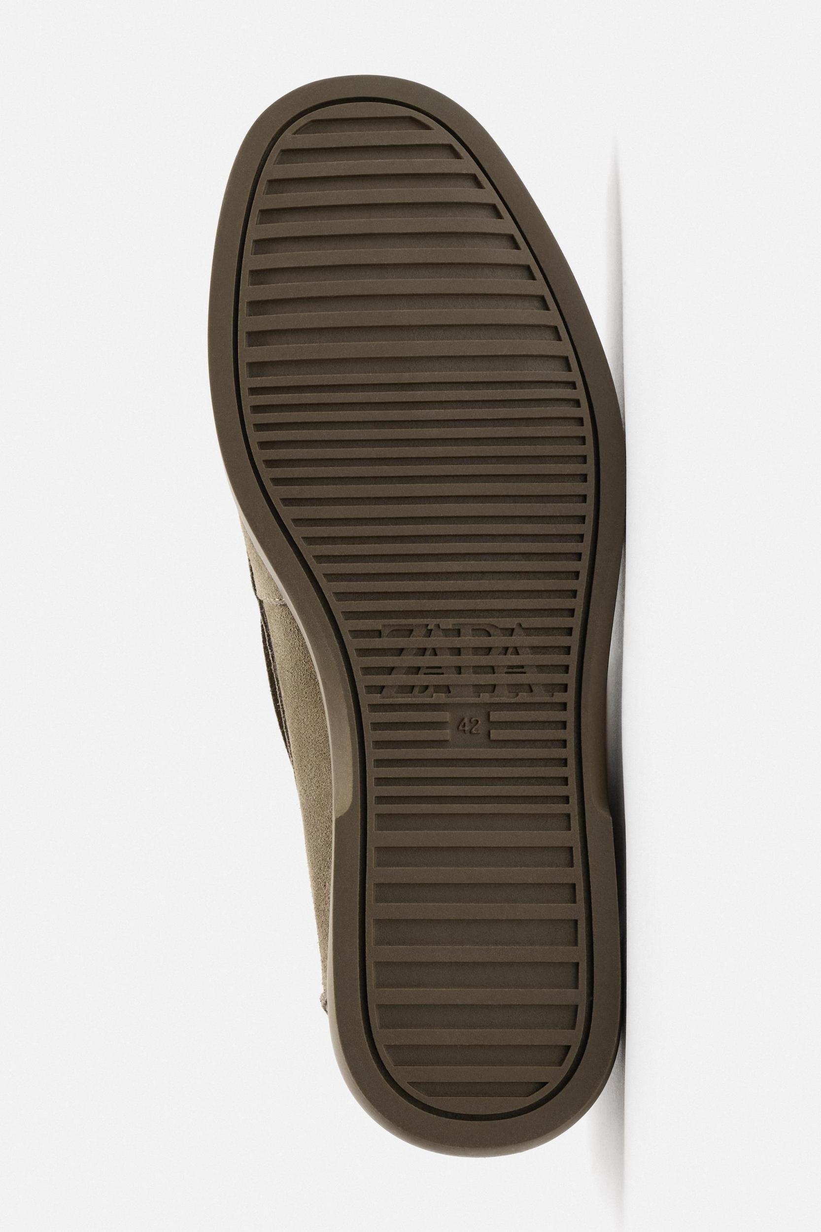 LEATHER BOAT SHOES Product Image