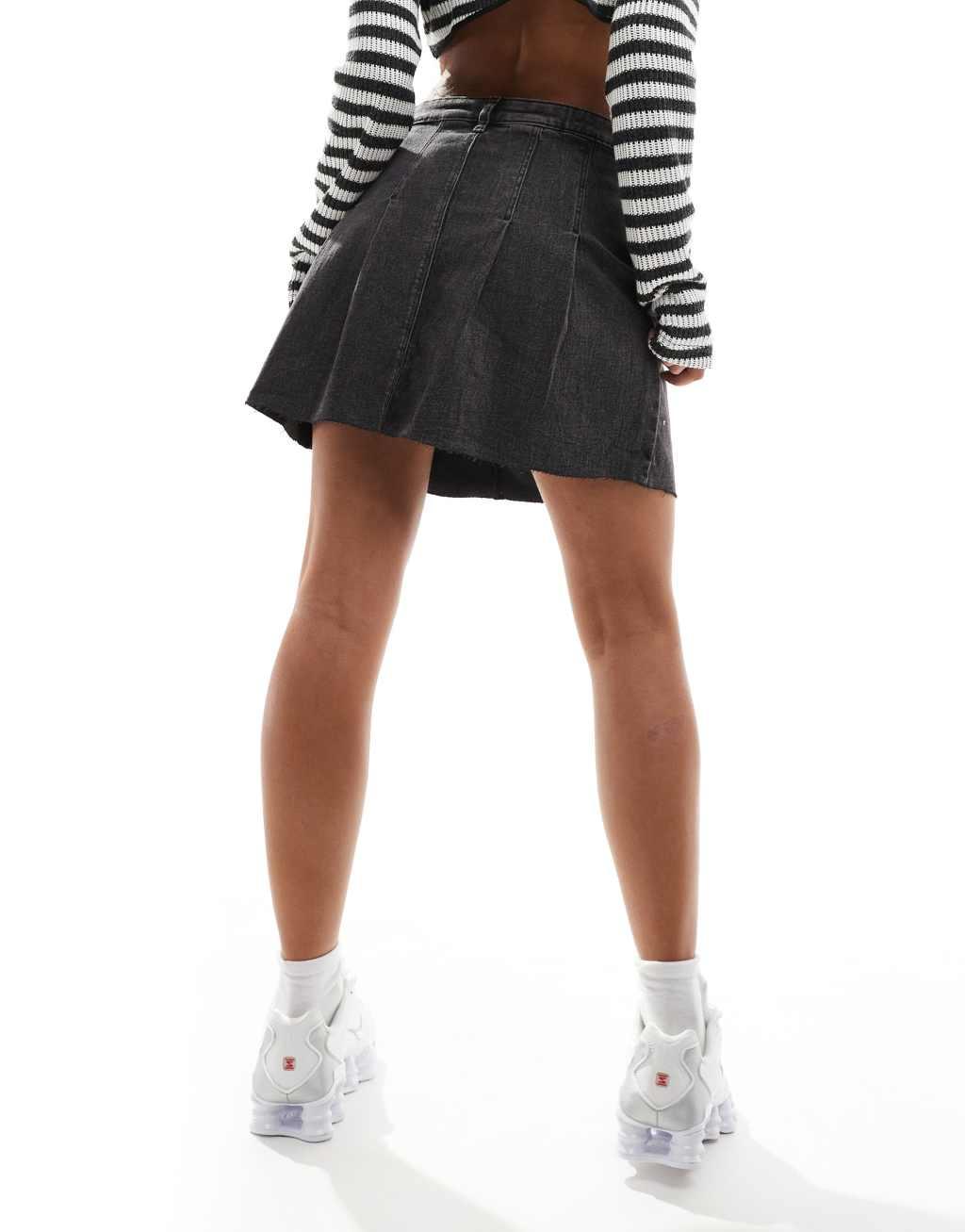 Noisy May pleated denim mini skirt in washed gray Product Image