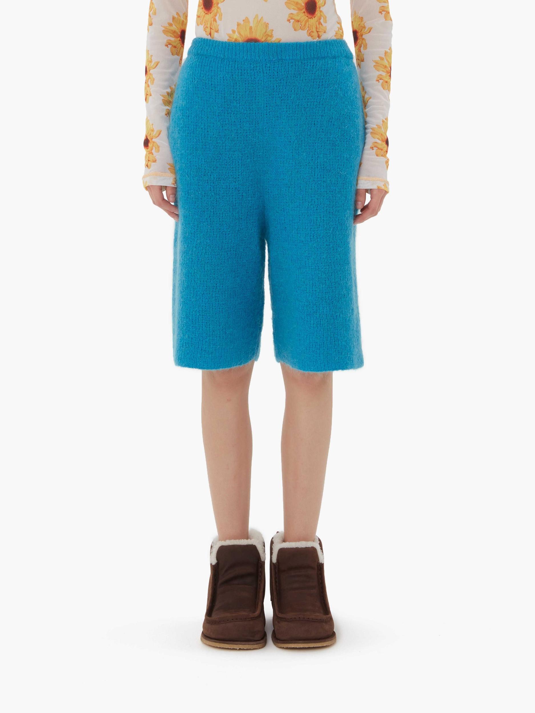 KNITTED BERMUDA SHORTS Product Image