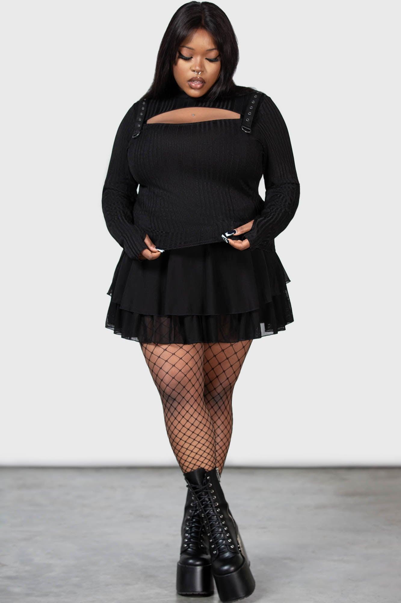 Raven's Call Long Sleeve Top Female Product Image