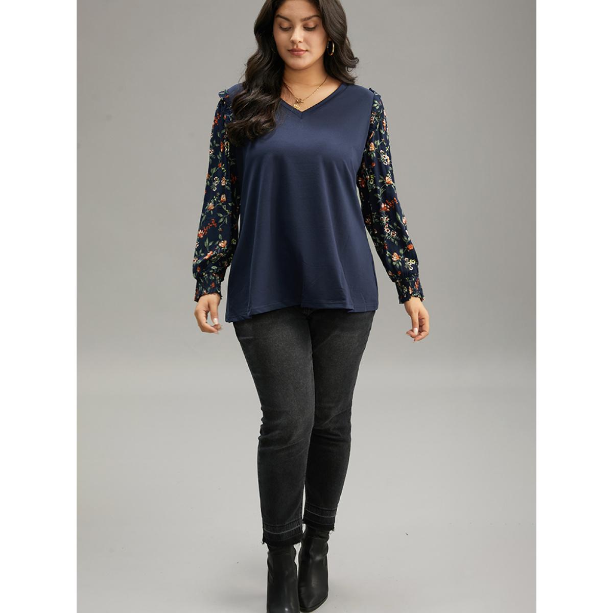 Plus Size Plants Print Patchwork Shirred Frill Trim T-shirt Navy Women Elegant Patchwork Ditsy Floral V-neck Dailywear T-shirts BloomChic 12/L Product Image