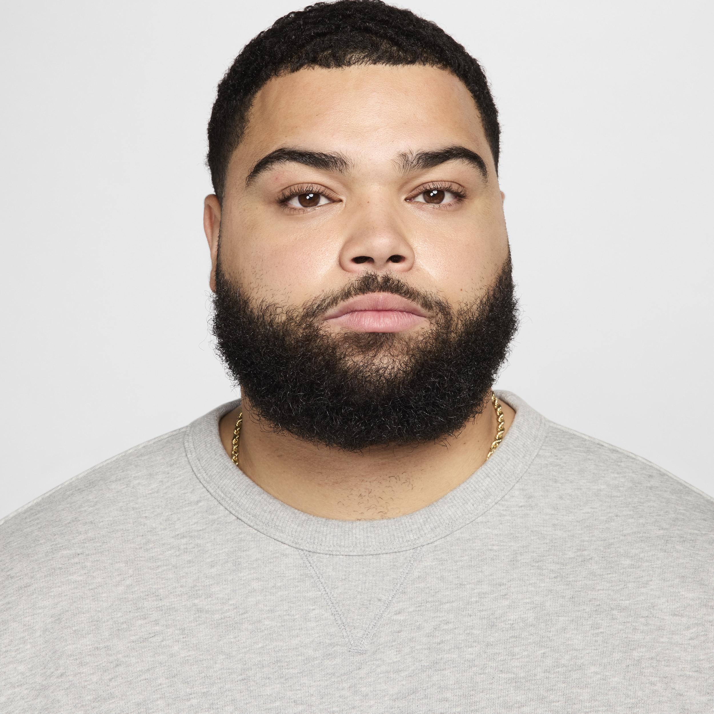 Nike Standard Issue Men's Dri-FIT Basketball Crew-Neck Sweatshirt Product Image