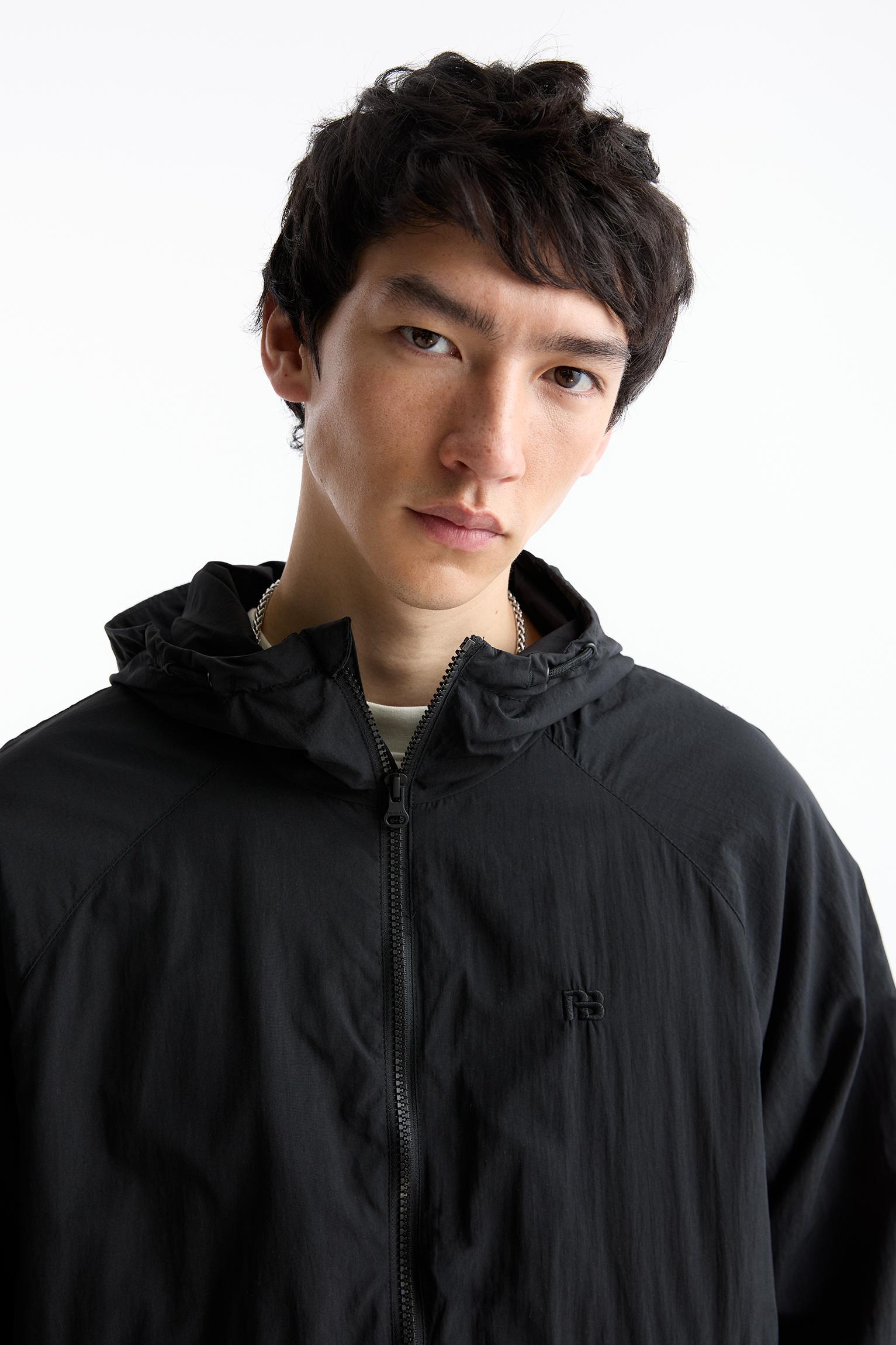 Lightweight color block raincoat Product Image