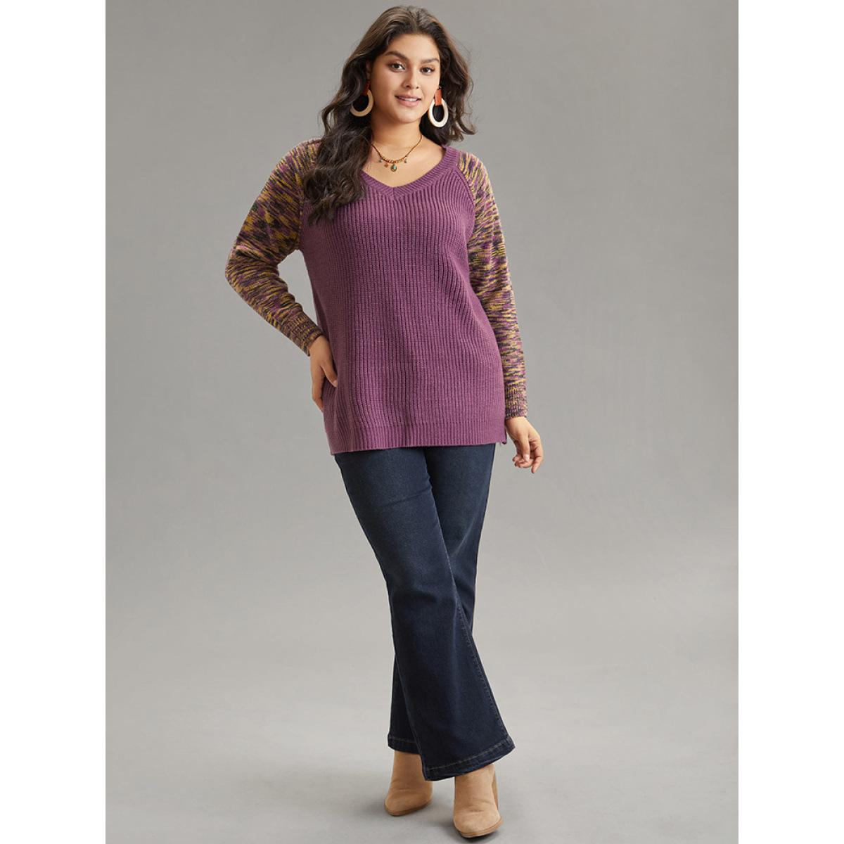 Plus Size Ombre Heather Raglan Sleeve Plisse Pullover Mauve Women Casual Loose Long Sleeve V-neck Dailywear Pullovers BloomChic 12/L Product Image