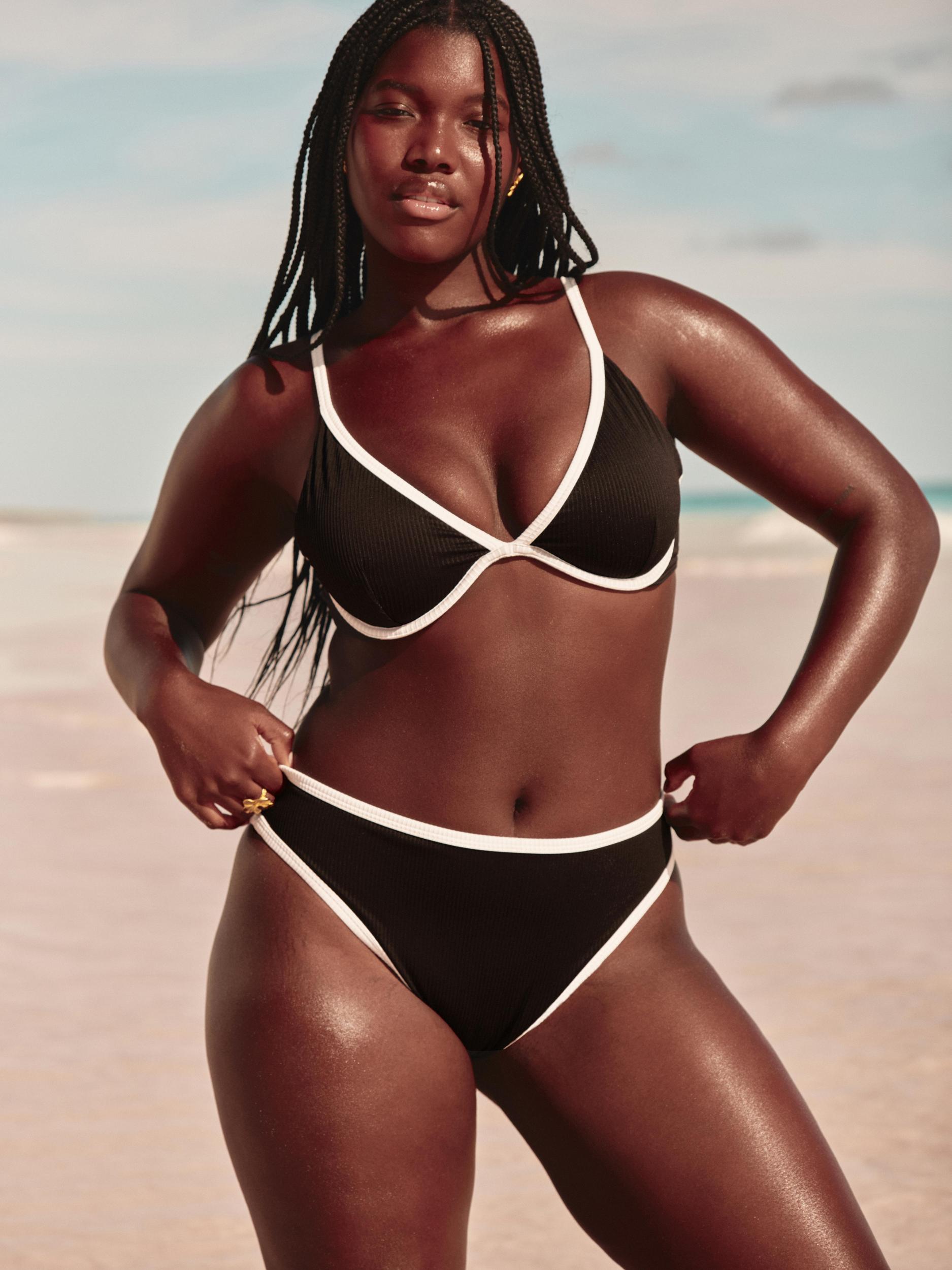 Curvy High-Leg High-Waist Ribbed Cheeky Bikini Bottom Product Image